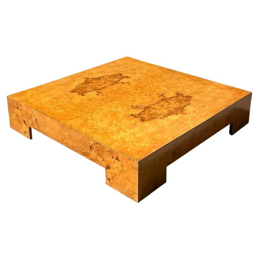 Tavolino basso in legno di radica bohémien degli anni '70