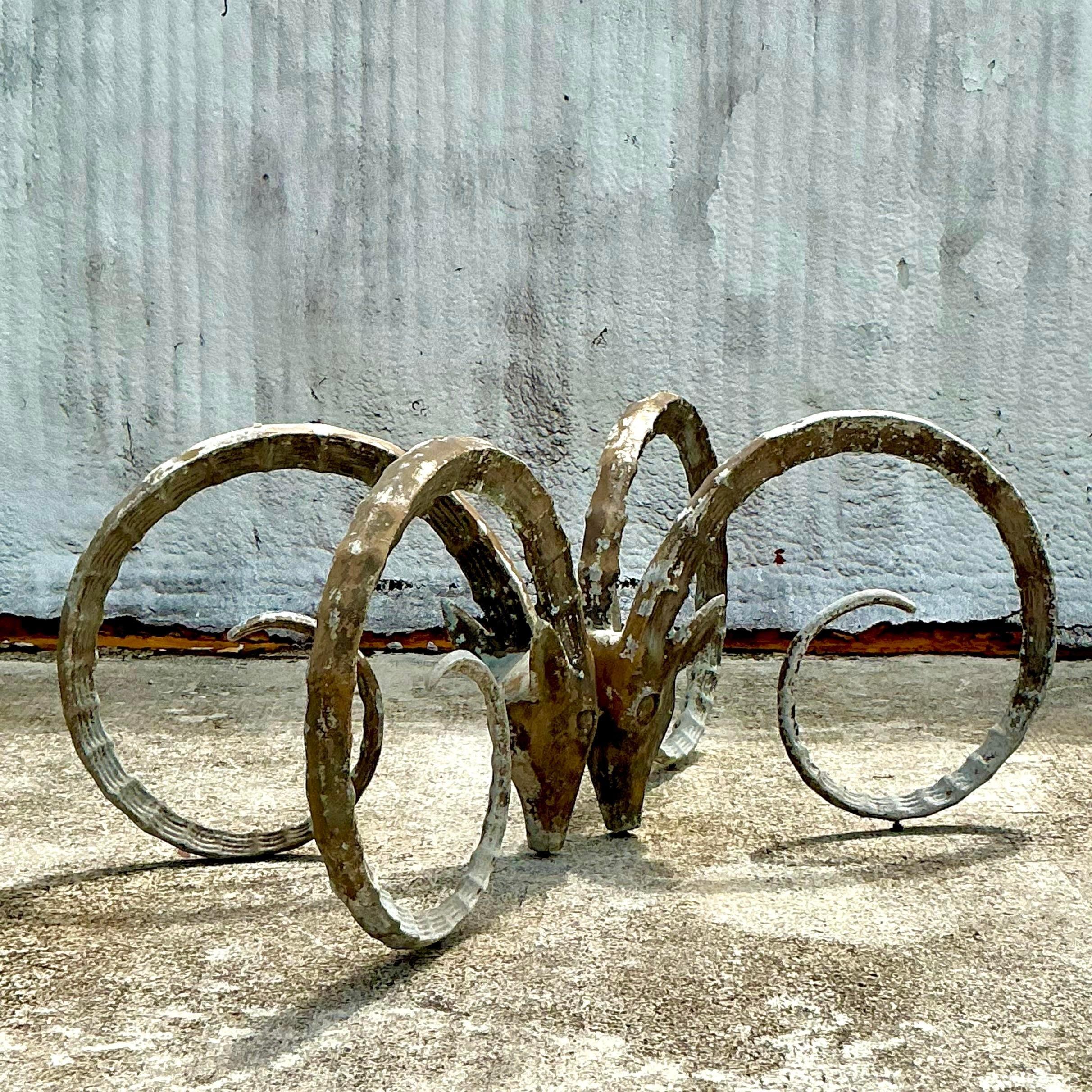 Piédestaux de table de salle à manger Boho des années 1970 en aluminium moulé Ibex, d'après Chervet. Bon état - En vente à west palm beach, FL