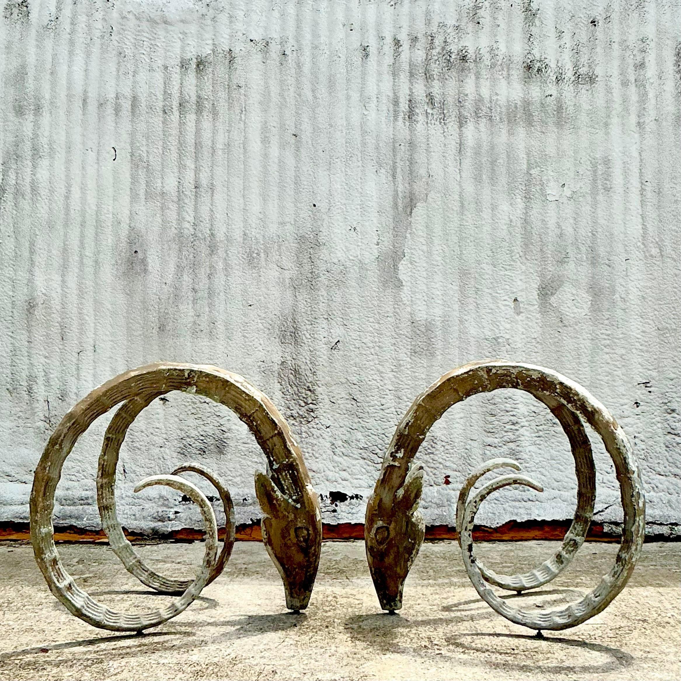 Aluminium Piédestaux de table de salle à manger Boho des années 1970 en aluminium moulé Ibex, d'après Chervet. en vente