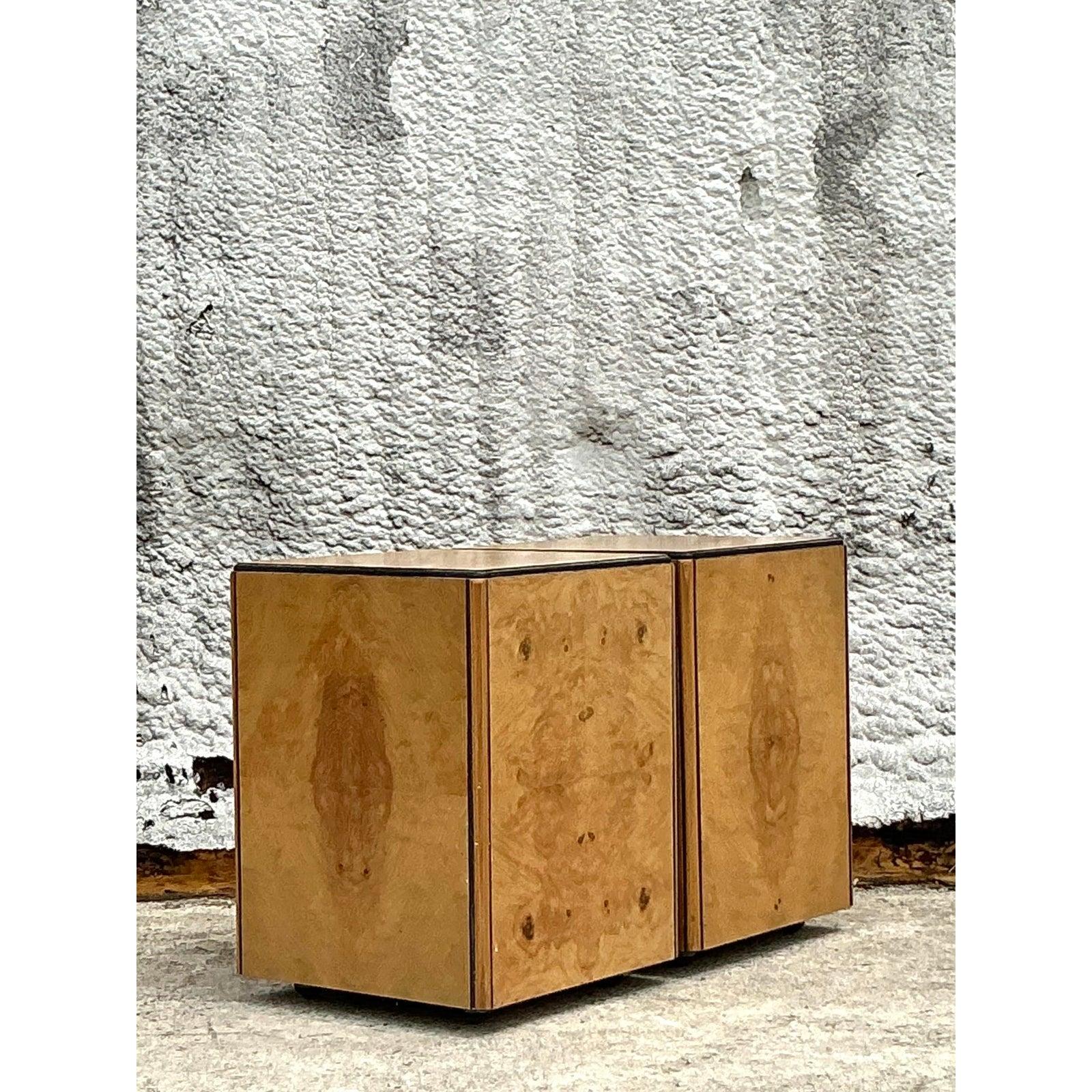 1970er Jahre Vintage Boho Henredon Burl Beistelltische - ein Paar im Angebot 3