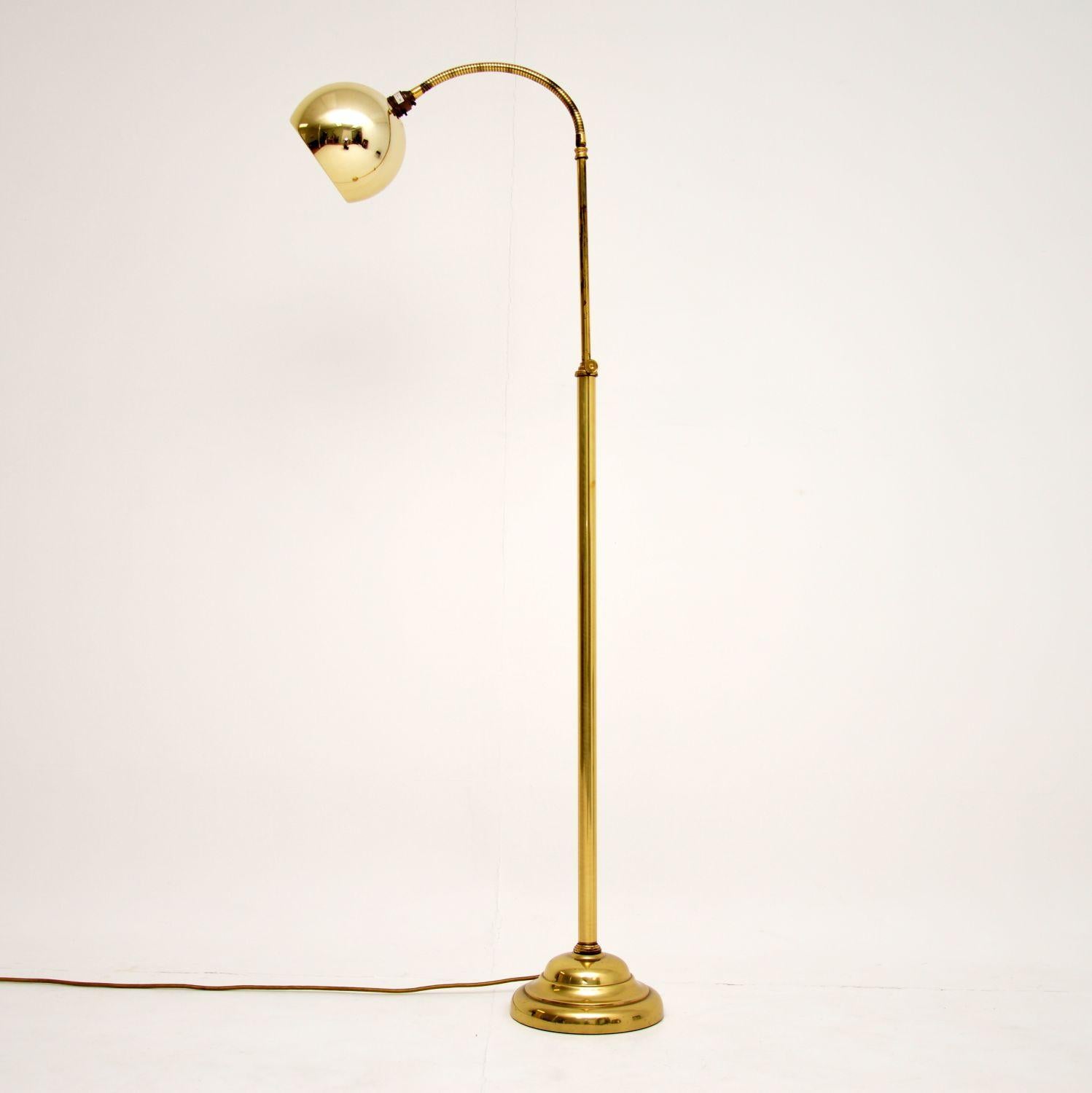 A stylish and very well made vintage brass lamp from the 1970s. This is adjustable, the height can be raised and lowered as seen. The flexible neck also allows for the angle of light to be adjusted to whichever way needed. This is in excellent