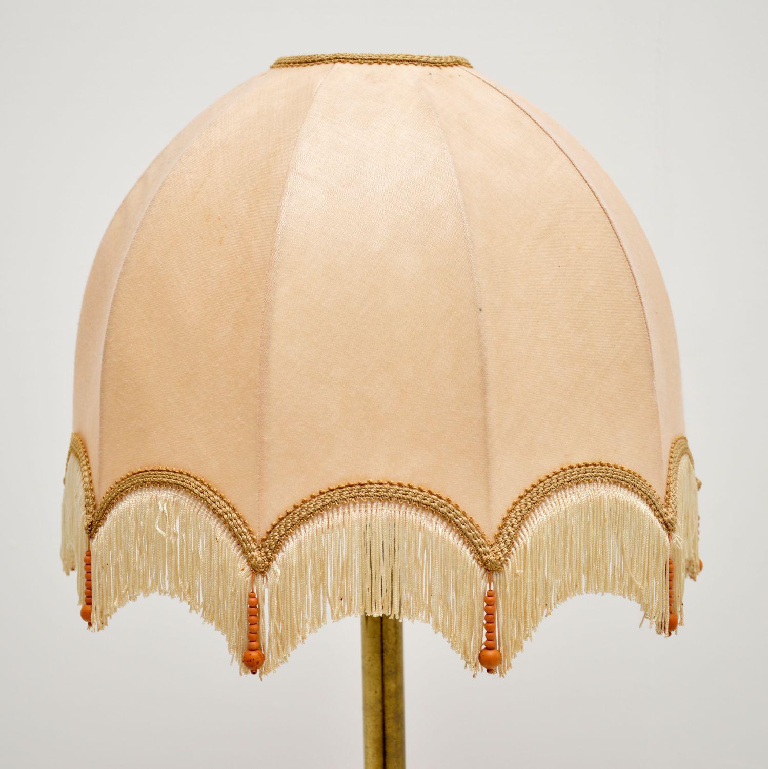 Mid-Century Modern Lampe de bureau française vintage en laiton des années 1970 en vente