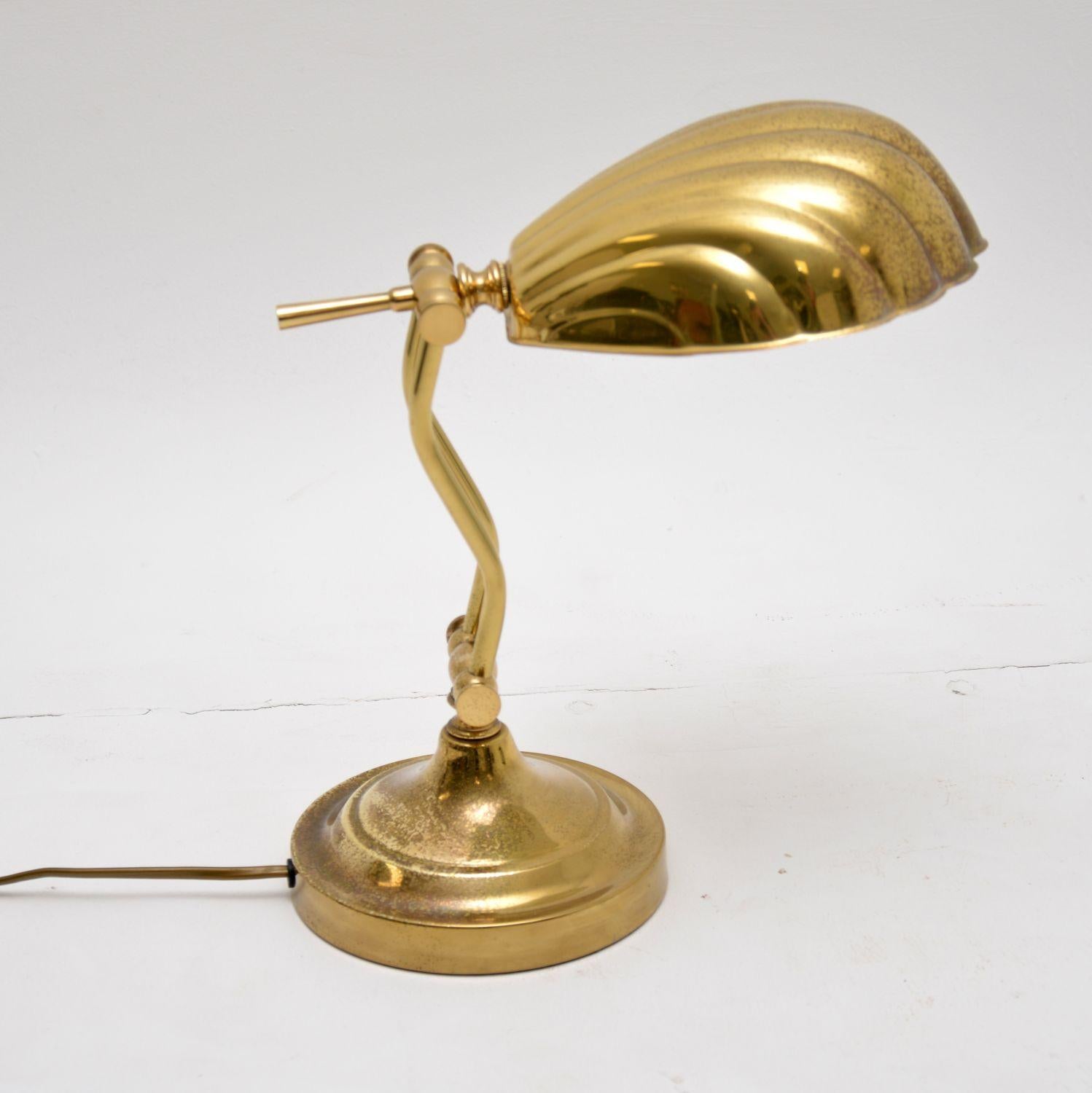 Mid-Century Modern 1970s Vintage Brass Scalloped Desk Lamp