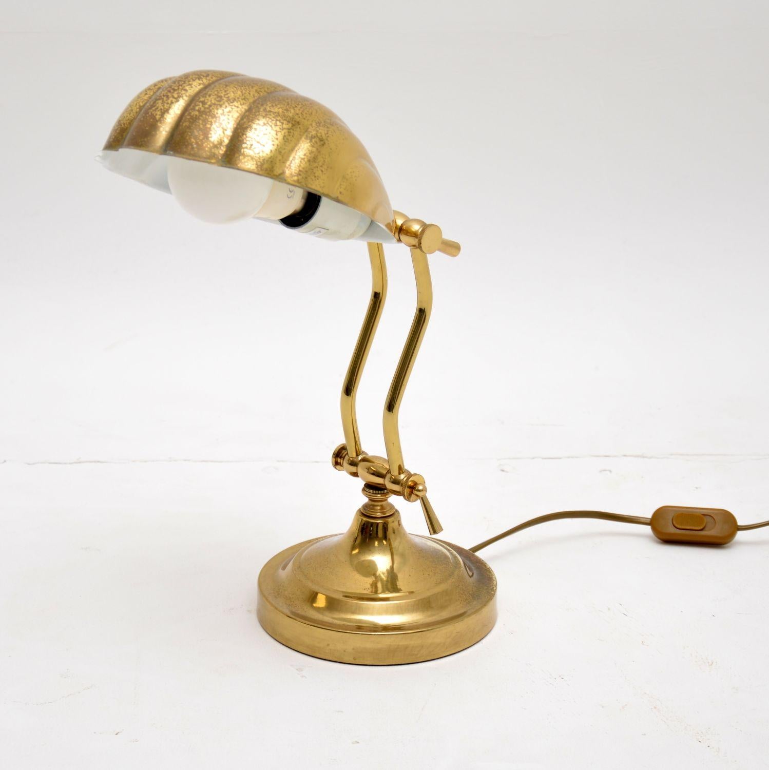 1970s Vintage Brass Scalloped Desk Lamp 2