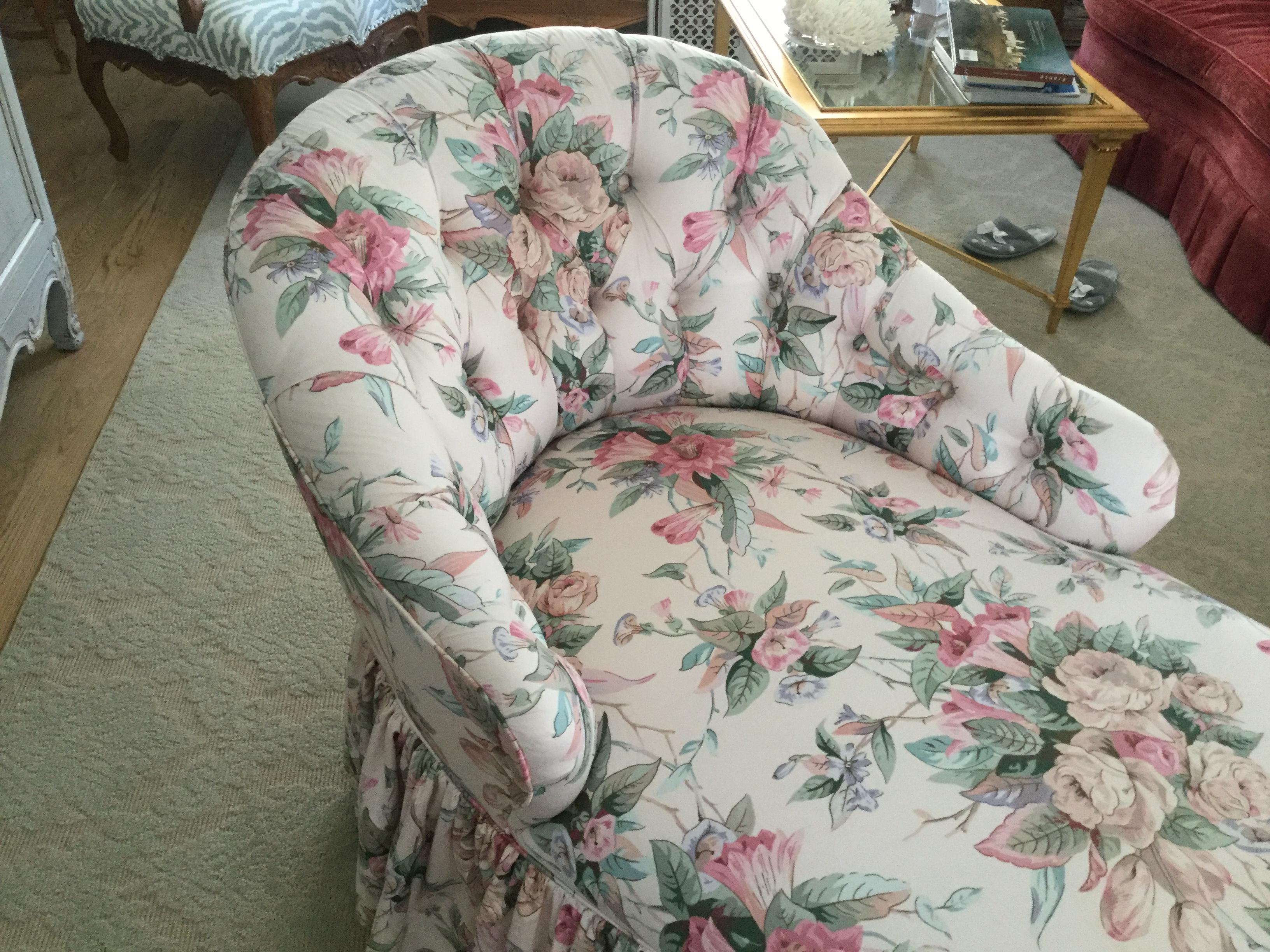 1970s Vintage Chaise in Floral Chintz 2