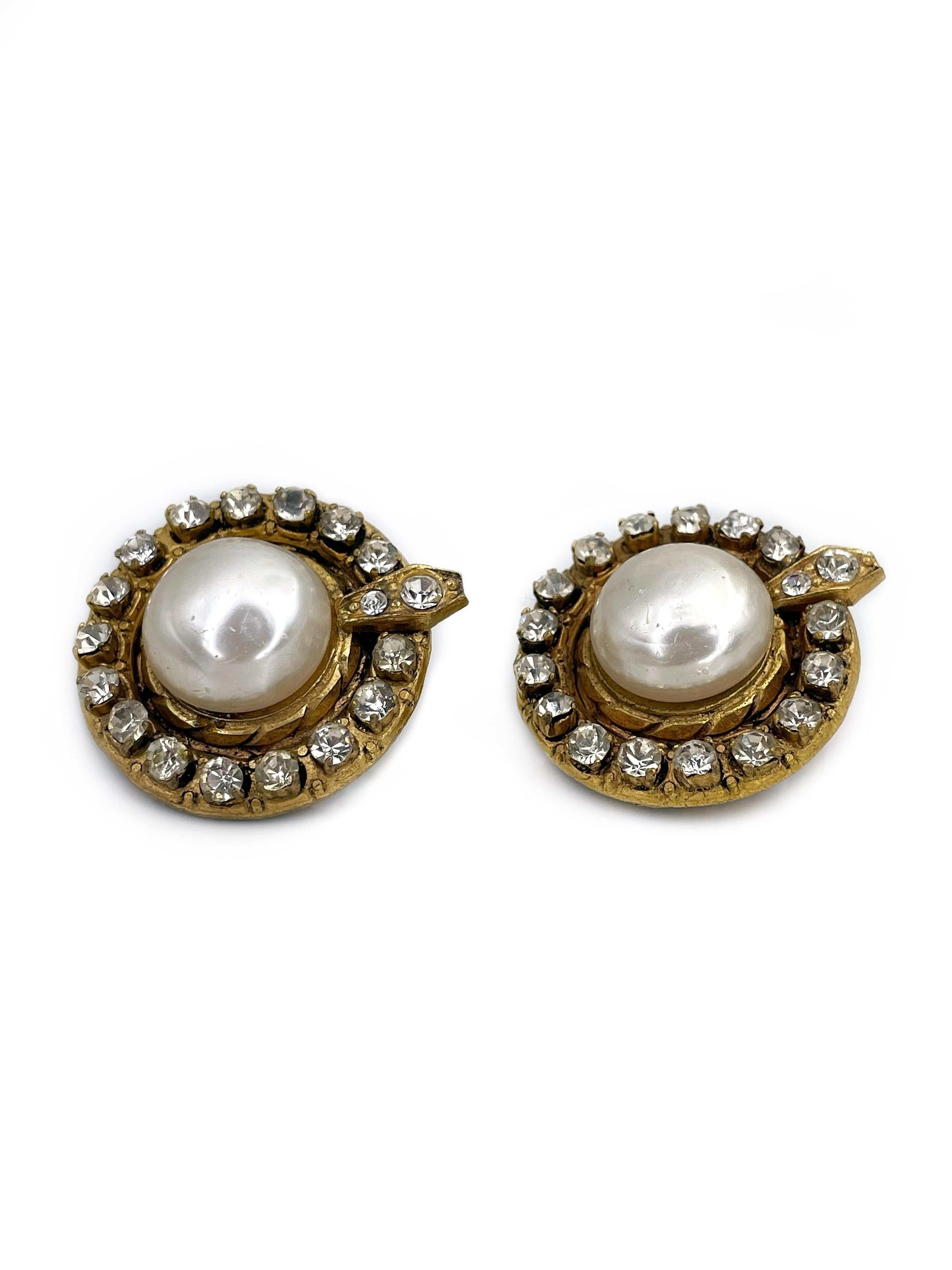 Round Cut 1970s Vintage Chanel Faux Pearl Crystal Round Clip on Earrings