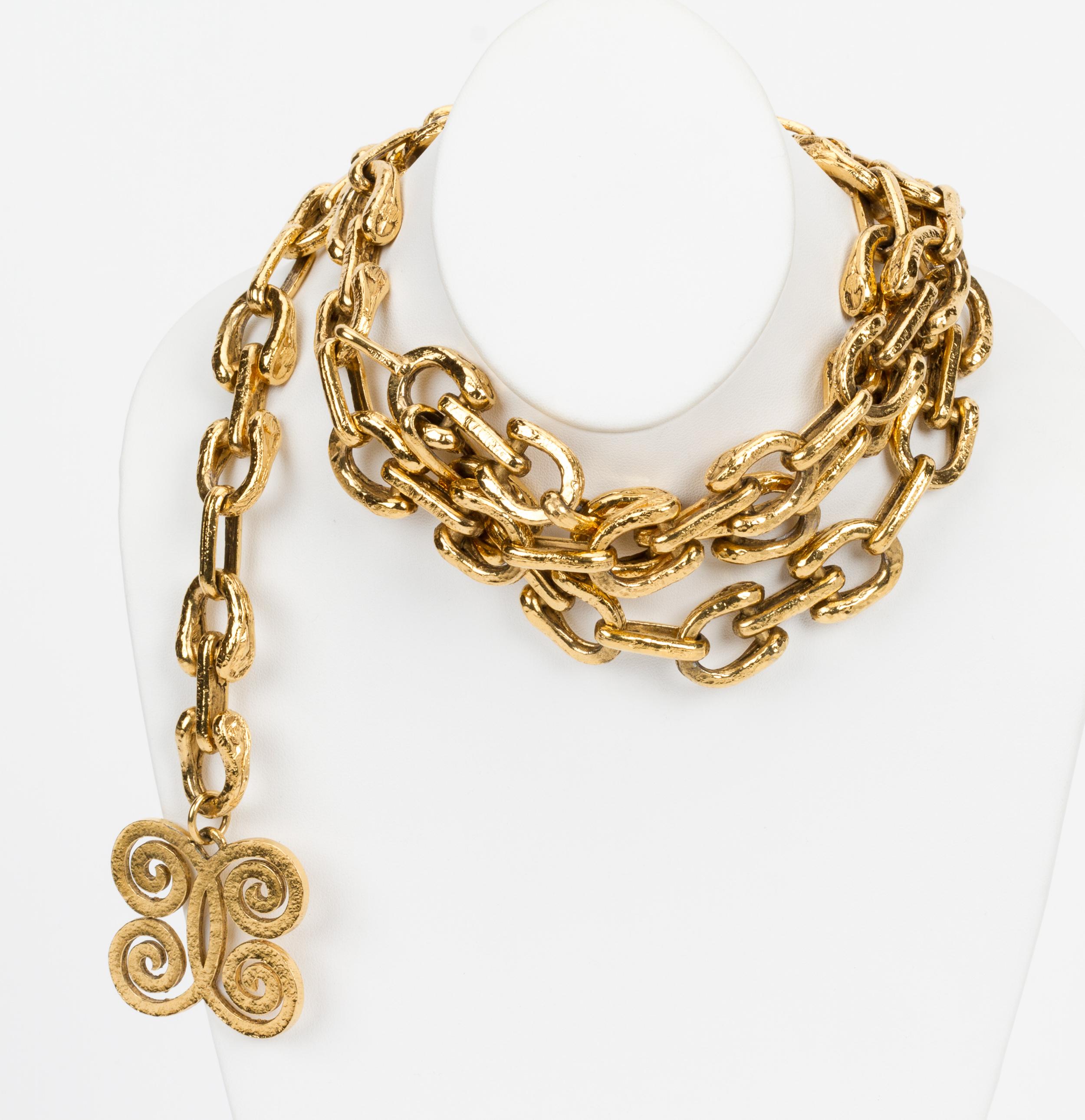 1970's Vintage Chanel Gold Chain Belt Necklace In Excellent Condition In West Hollywood, CA
