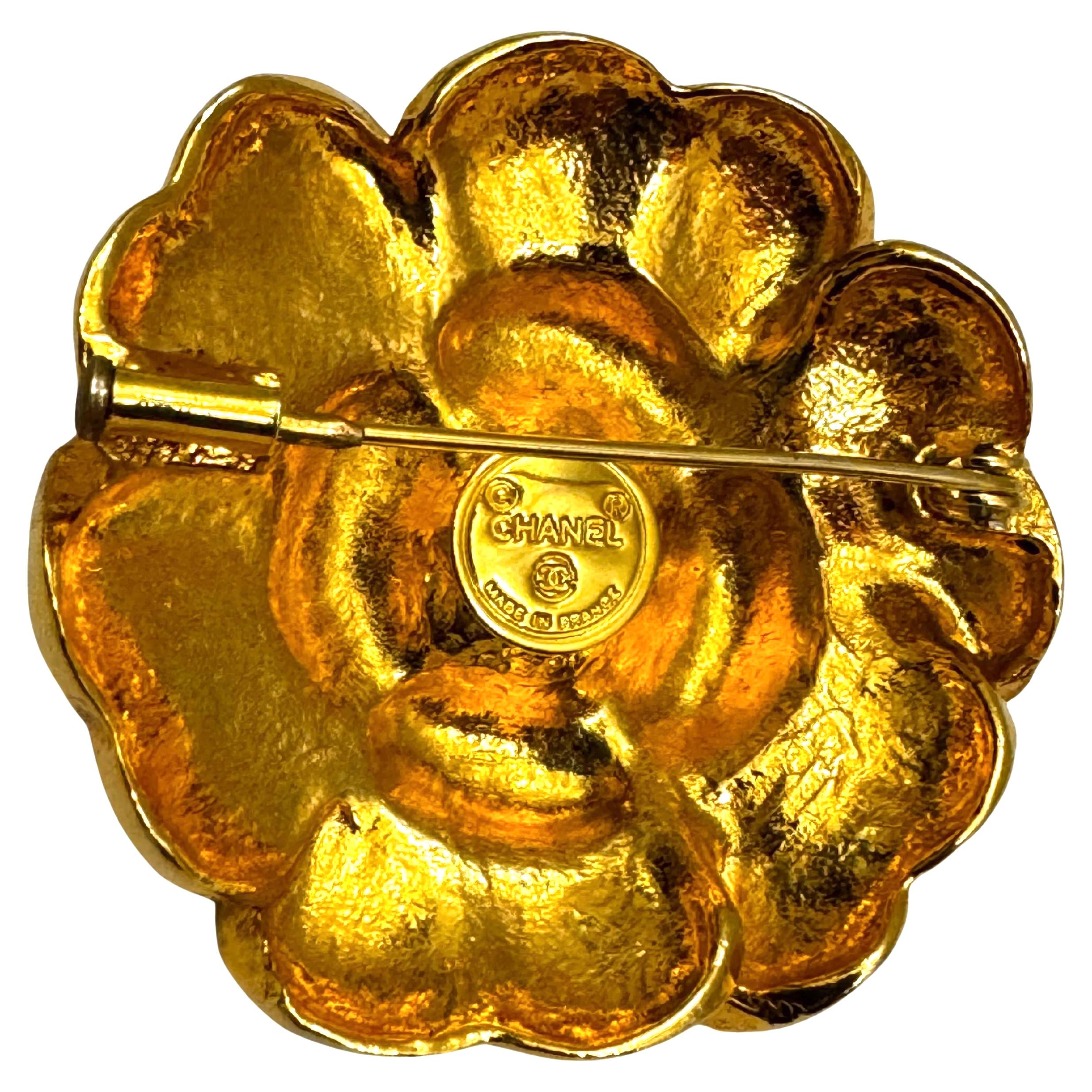 1970s Vintage CHANEL Gold Plated Camellia Brooch In Excellent Condition For Sale In Bangkok, TH
