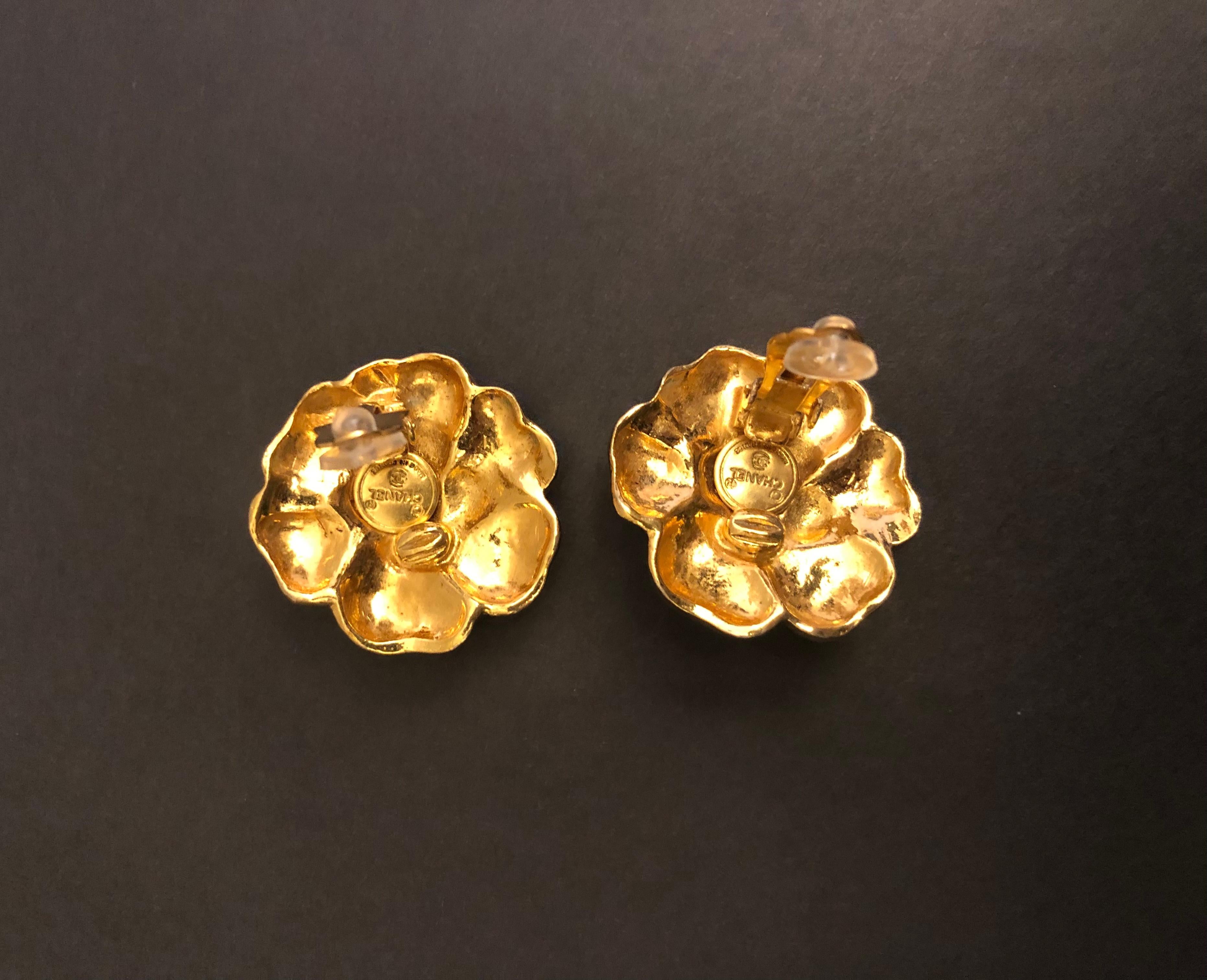 1970s Vintage CHANEL Gold Toned Camellia Clip On Earrings For Sale 3