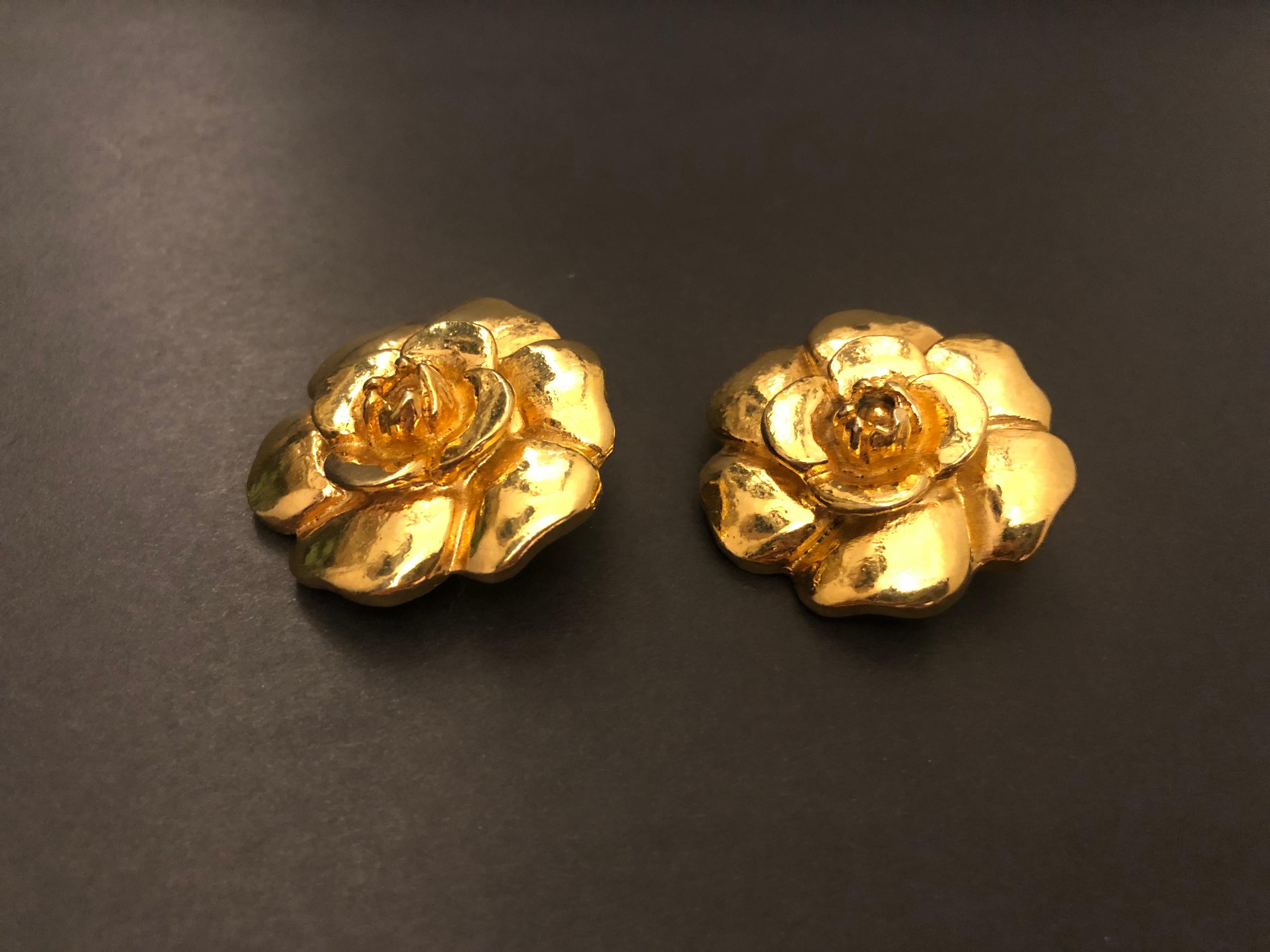 vintage chanel flower earrings