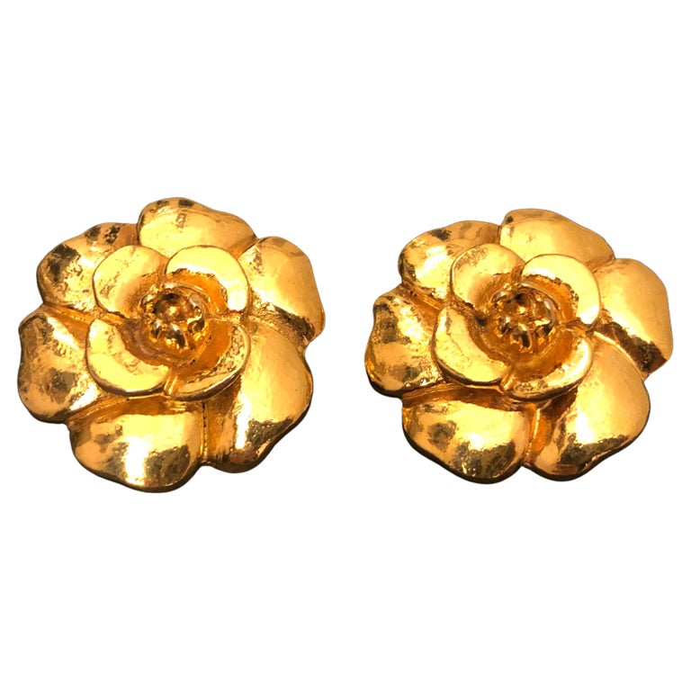 1970s Vintage CHANEL Gold Toned Camellia Clip On Earrings For Sale at  1stDibs