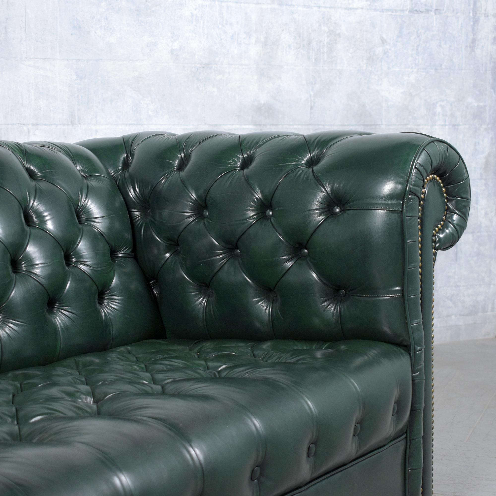 1970s Vintage Chesterfield Sofa: Emerald Green Leather with Elegant Carved Legs 5