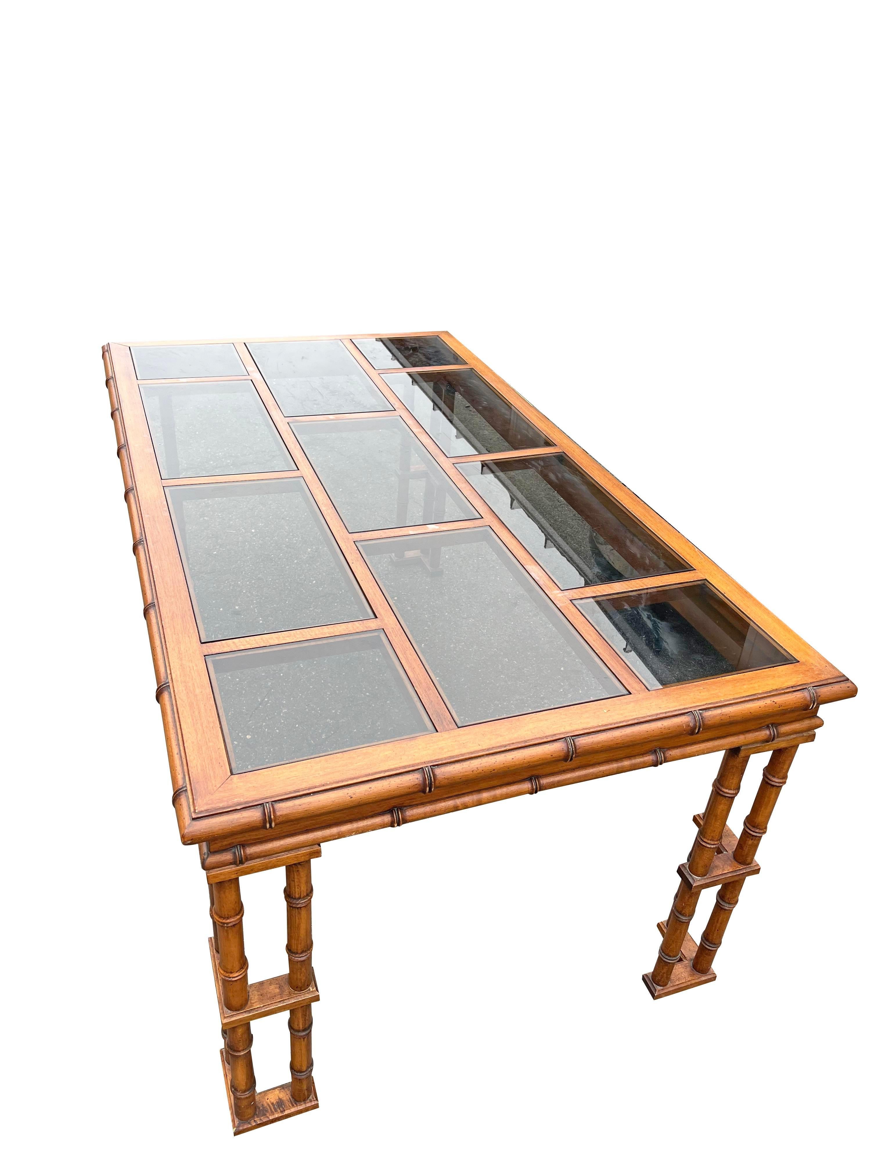 Fin du 20e siècle Table de salle à manger vintage de style chinoiserie en faux bambou et rotin fabriquée en Angleterre, années 1970 en vente