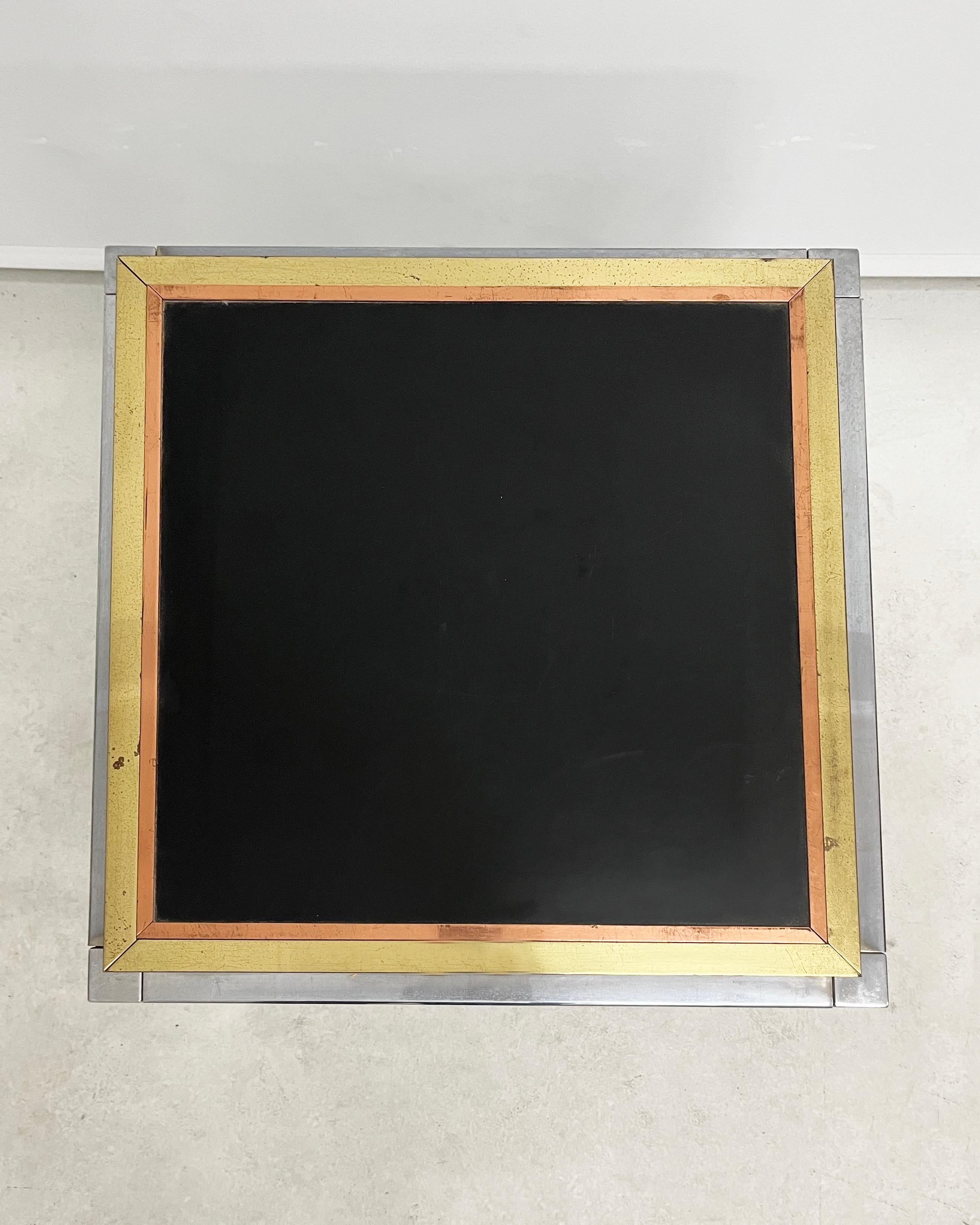 Métal Table d'appoint Hollywood Regency des années 1970 en vente