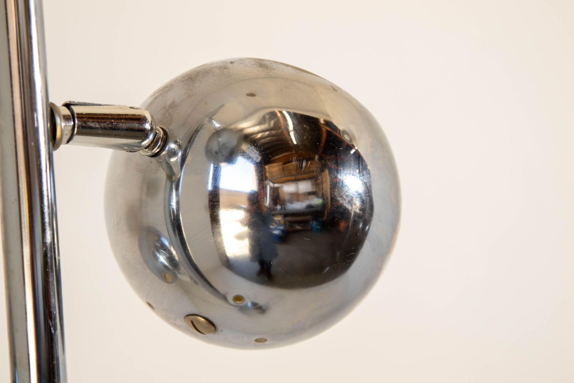 Verchromte Vintage-Stehlampe „Eyeball“ aus den 1970er Jahren mit 3 Schirmen (20. Jahrhundert) im Angebot