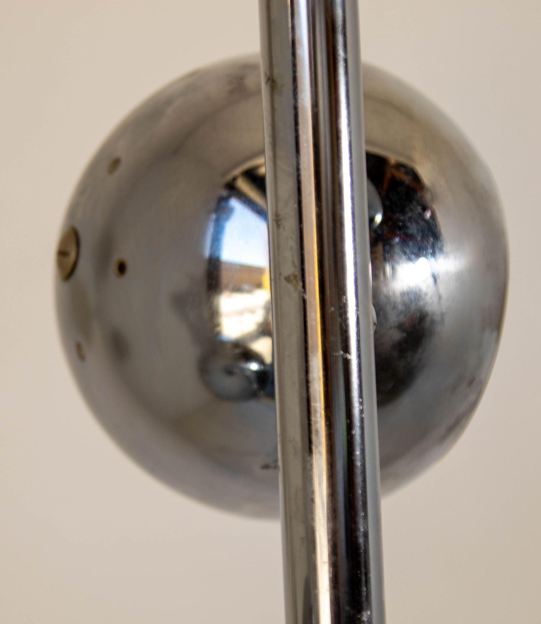 Verchromte Vintage-Stehlampe „Eyeball“ aus den 1970er Jahren mit 3 Schirmen (Stahl) im Angebot