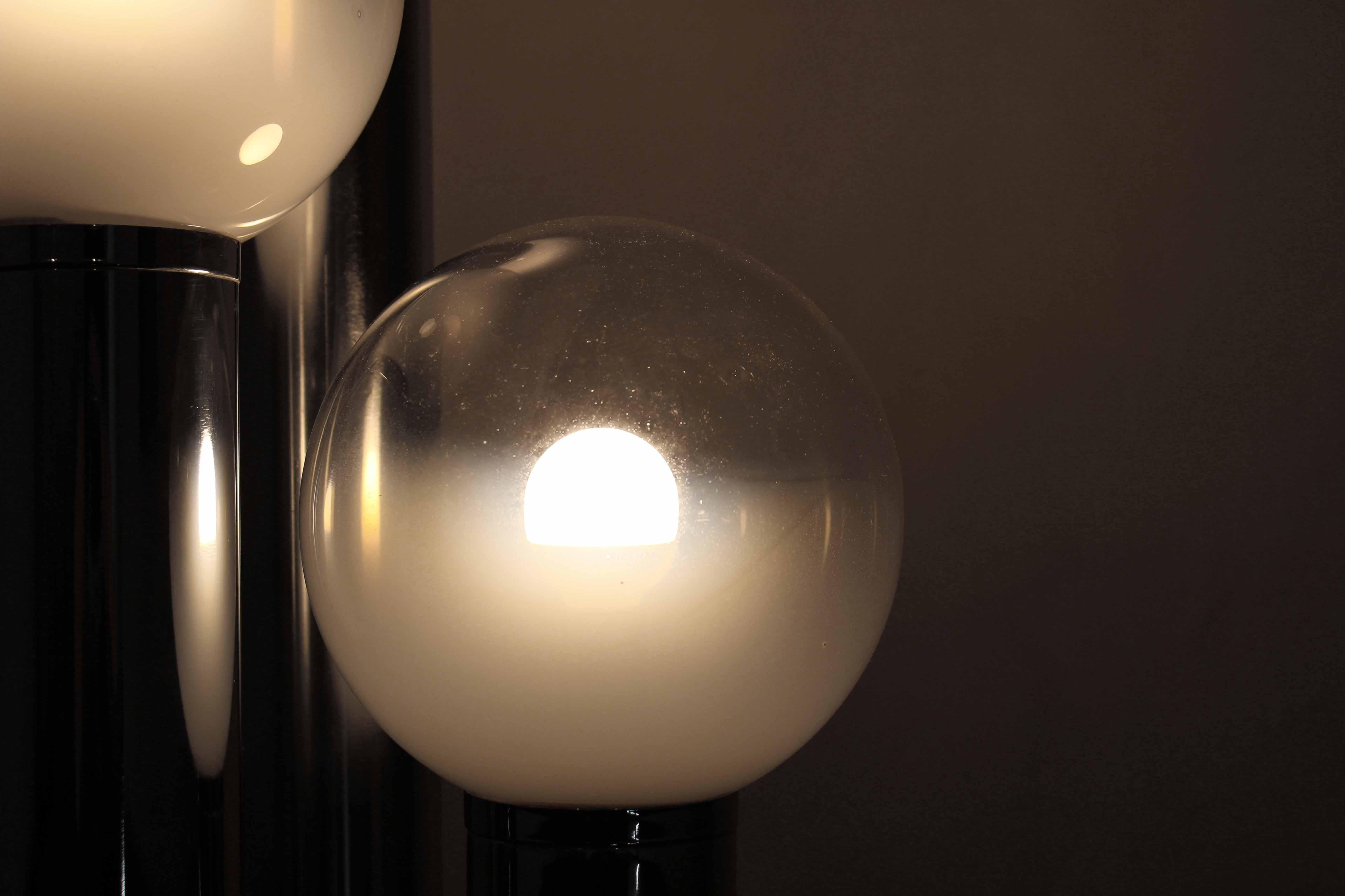 Lampada da terra vintage, Mazzega Italia 1970 In condizioni buone a Ceglie Messapica, IT