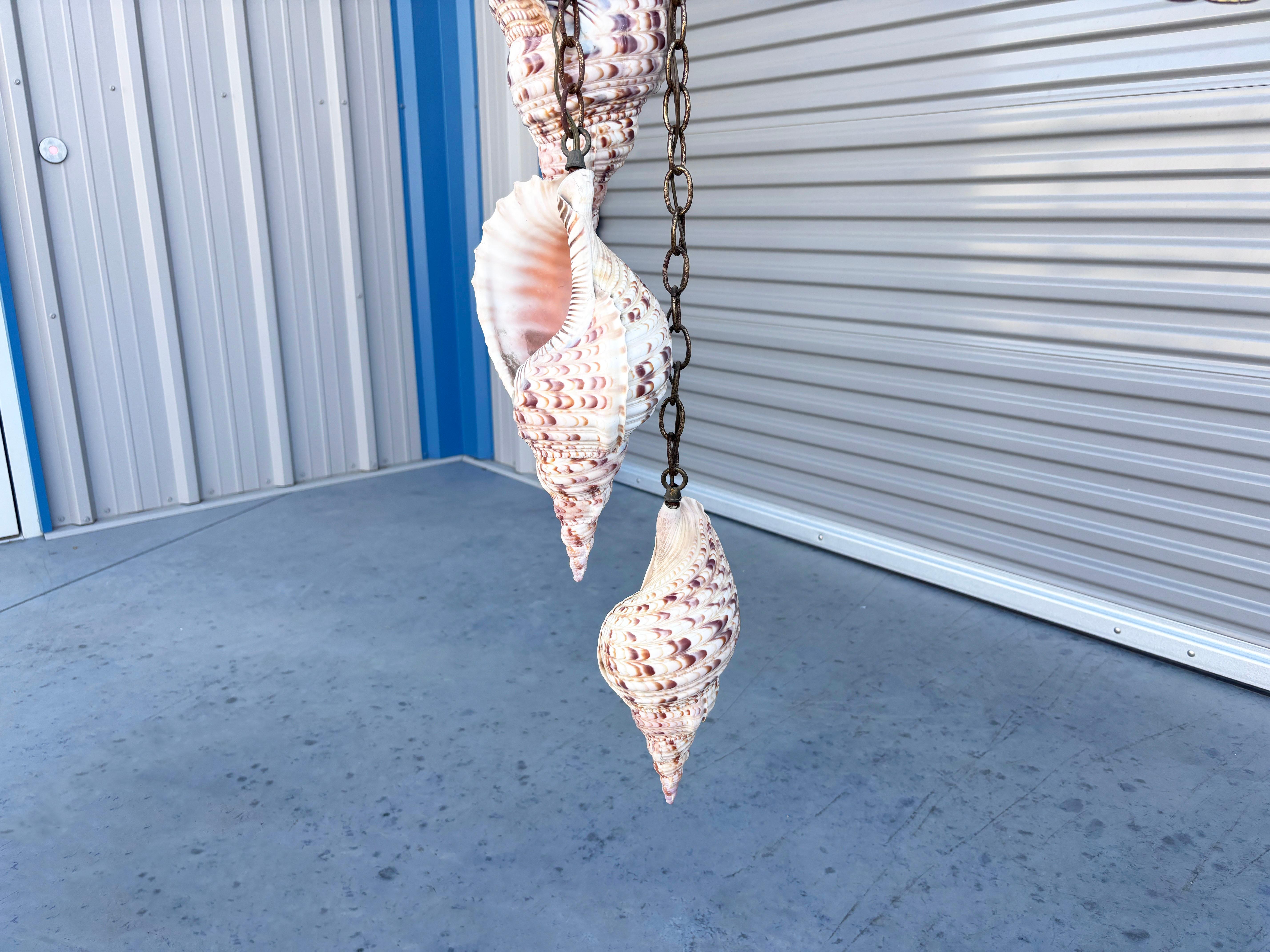 Araña bivalva vintage de los años 70 Estadounidense en venta