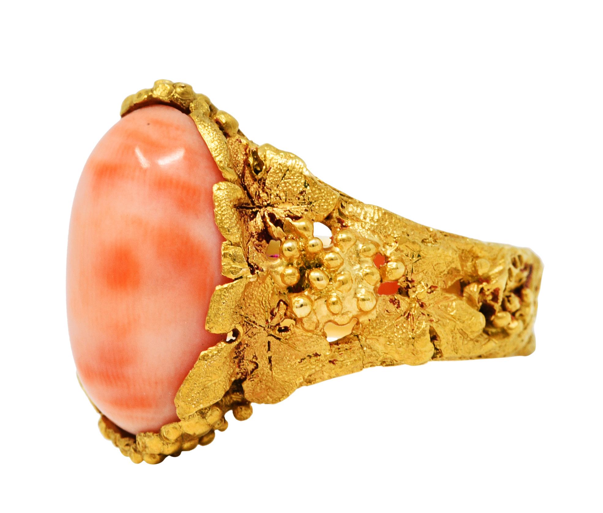 Women's or Men's 1970's Vintage Coral 18 Karat Gold Grapevine Gemstone Ring