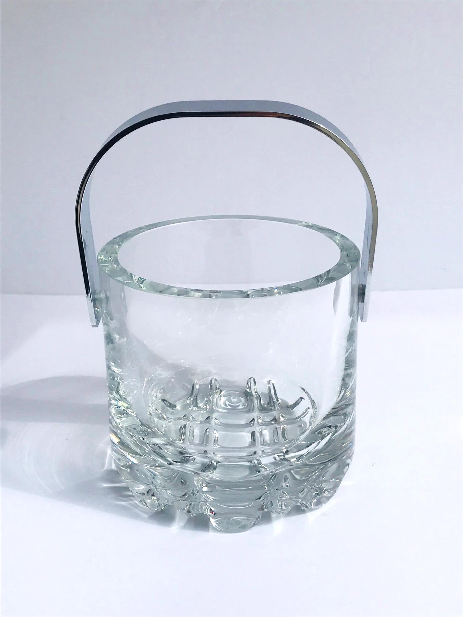Mid-Century Modern 1970s Vintage Crystal Ice Bucket with Ice Glass Design