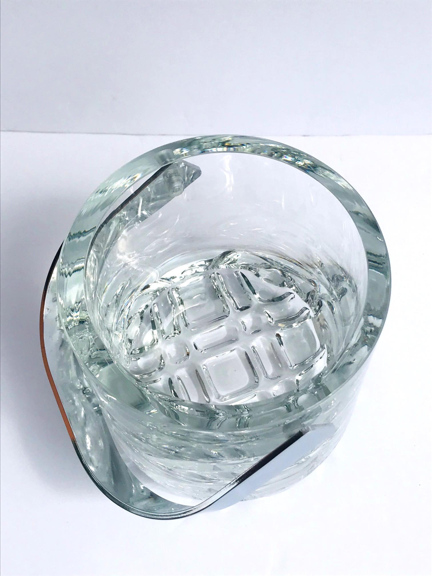 Late 20th Century 1970s Vintage Crystal Ice Bucket with Ice Glass Design