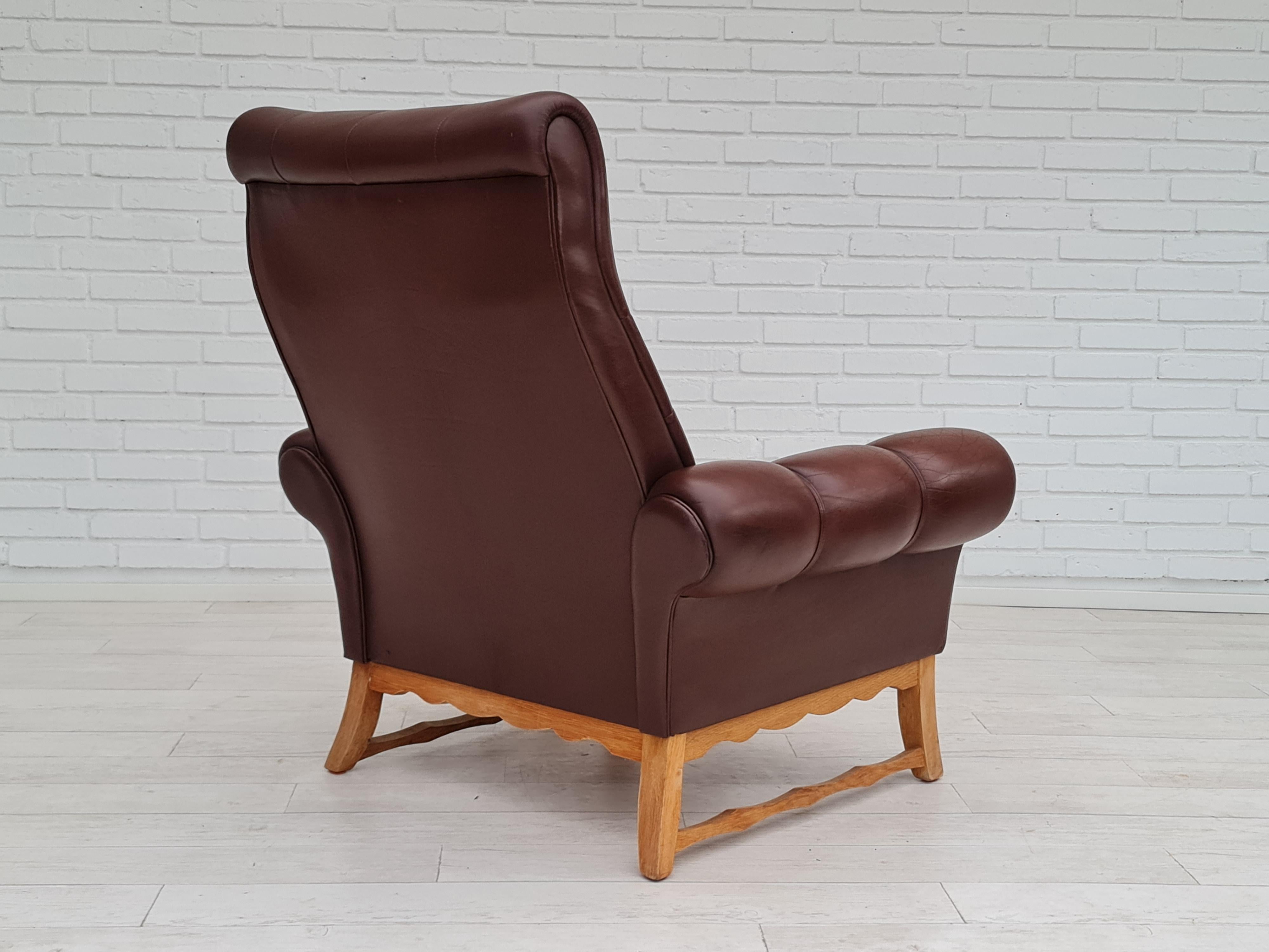 Cuir 1970, fauteuil danois vintage à dossier haut, cuir, bois de chêne en vente
