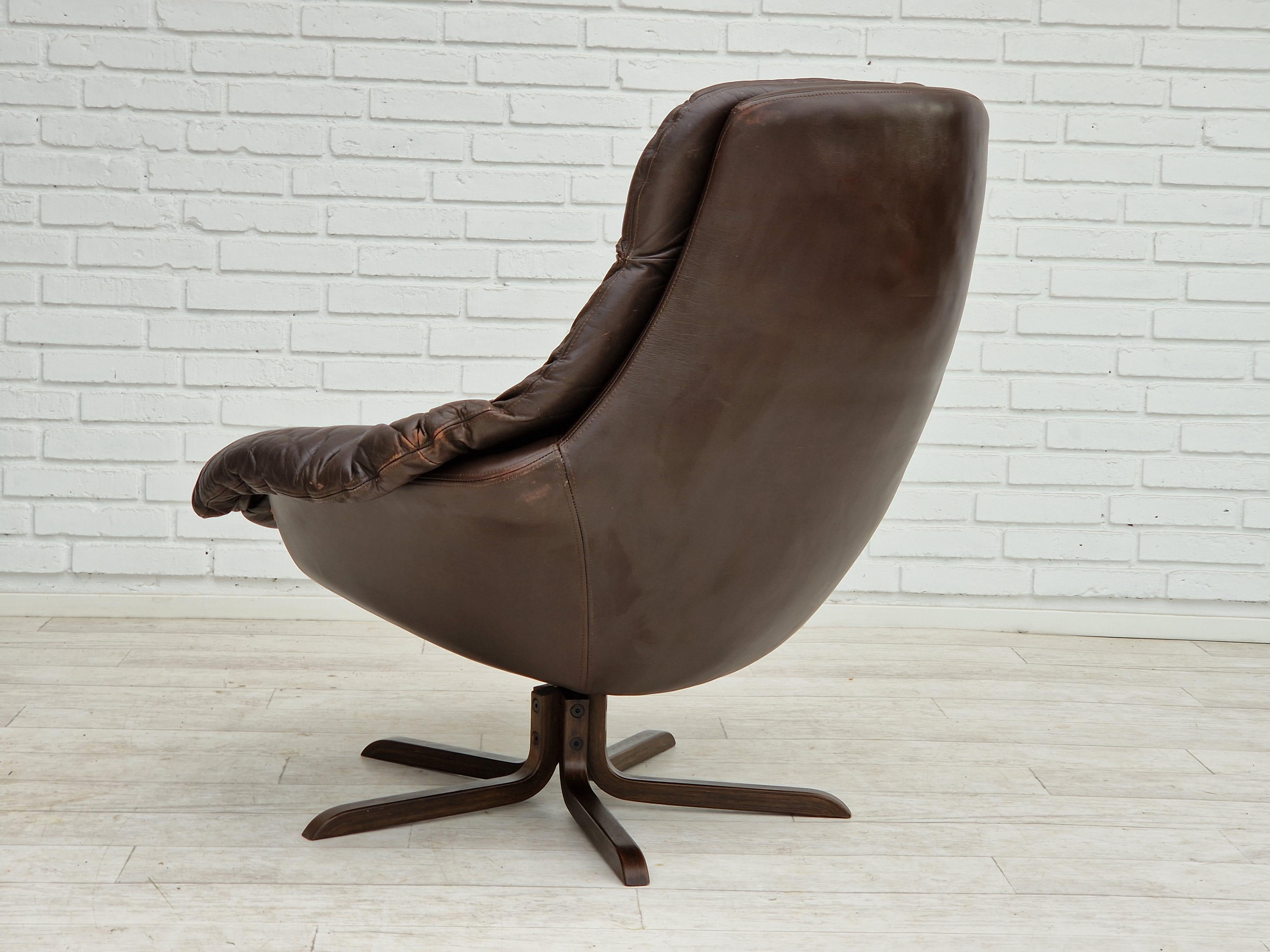 1970s, Vintage Danish leather armchair by H.W.Klein, original condition. For Sale 3