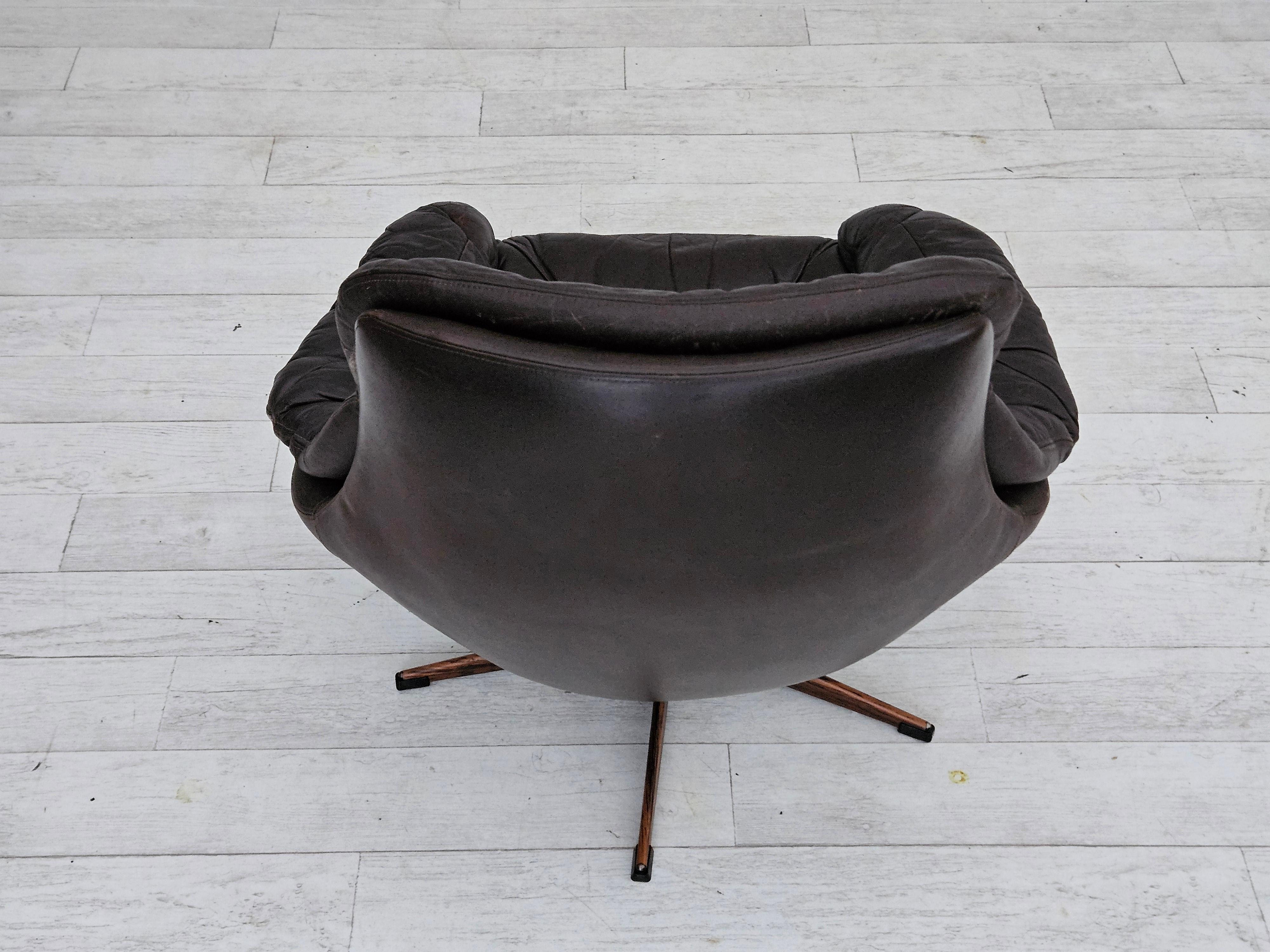 1970s, Vintage Danish leather armchair by H.W.Klein, original good condition. For Sale 5