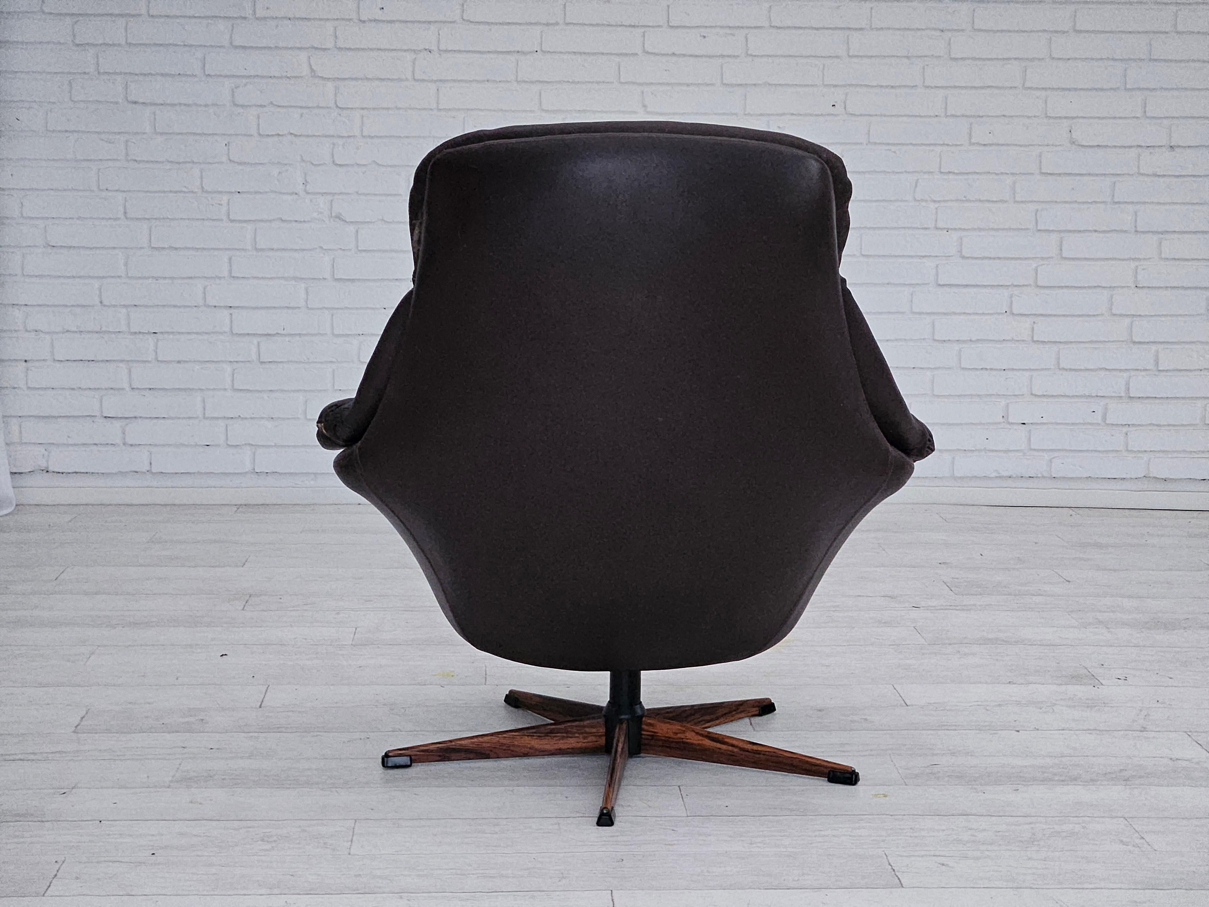 1970s, Vintage Danish leather armchair by H.W.Klein, original good condition. For Sale 6