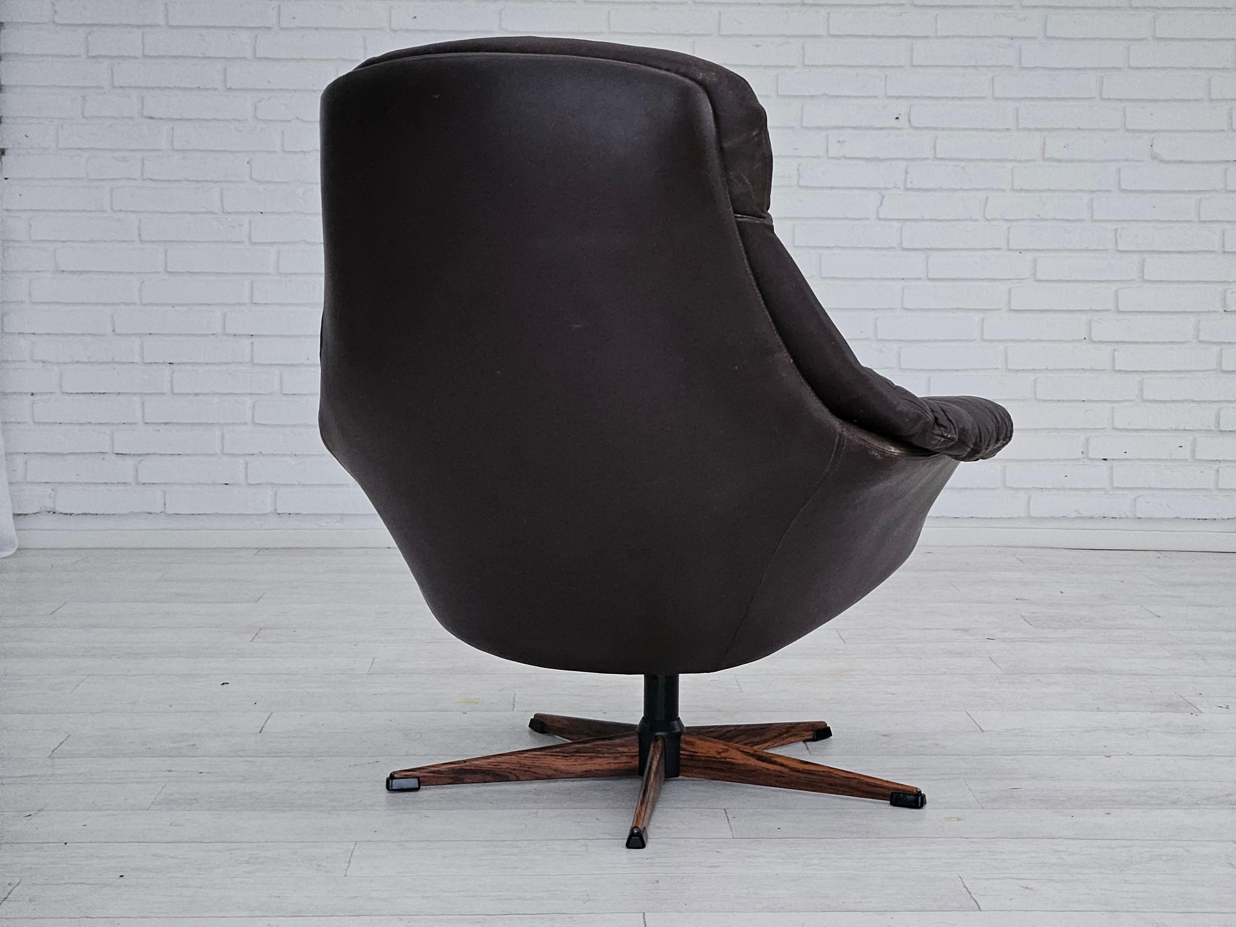 1970s, Vintage Danish leather armchair by H.W.Klein, original good condition. For Sale 8