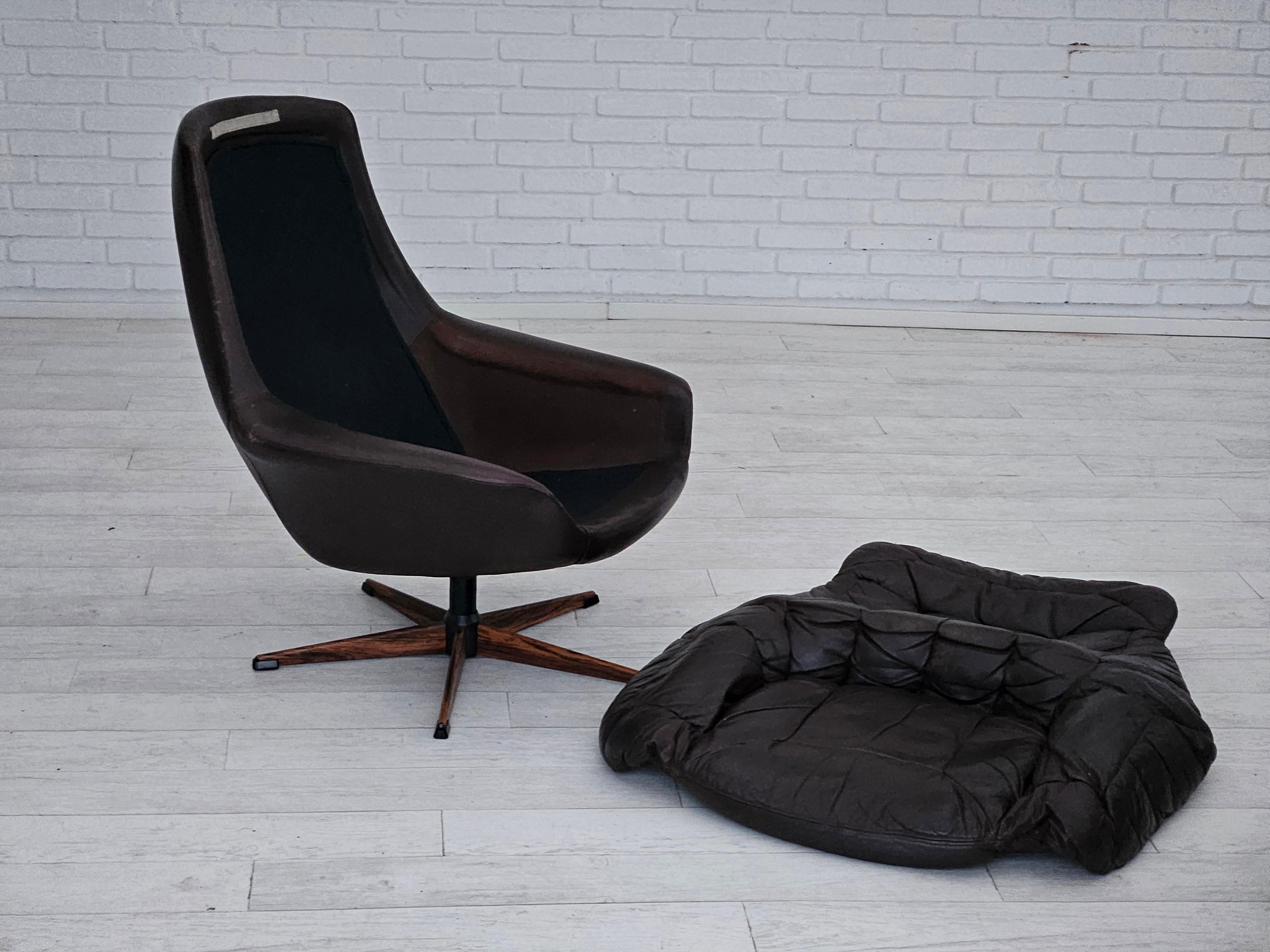 1970s, Vintage Danish leather armchair by H.W.Klein, original good condition. For Sale 9