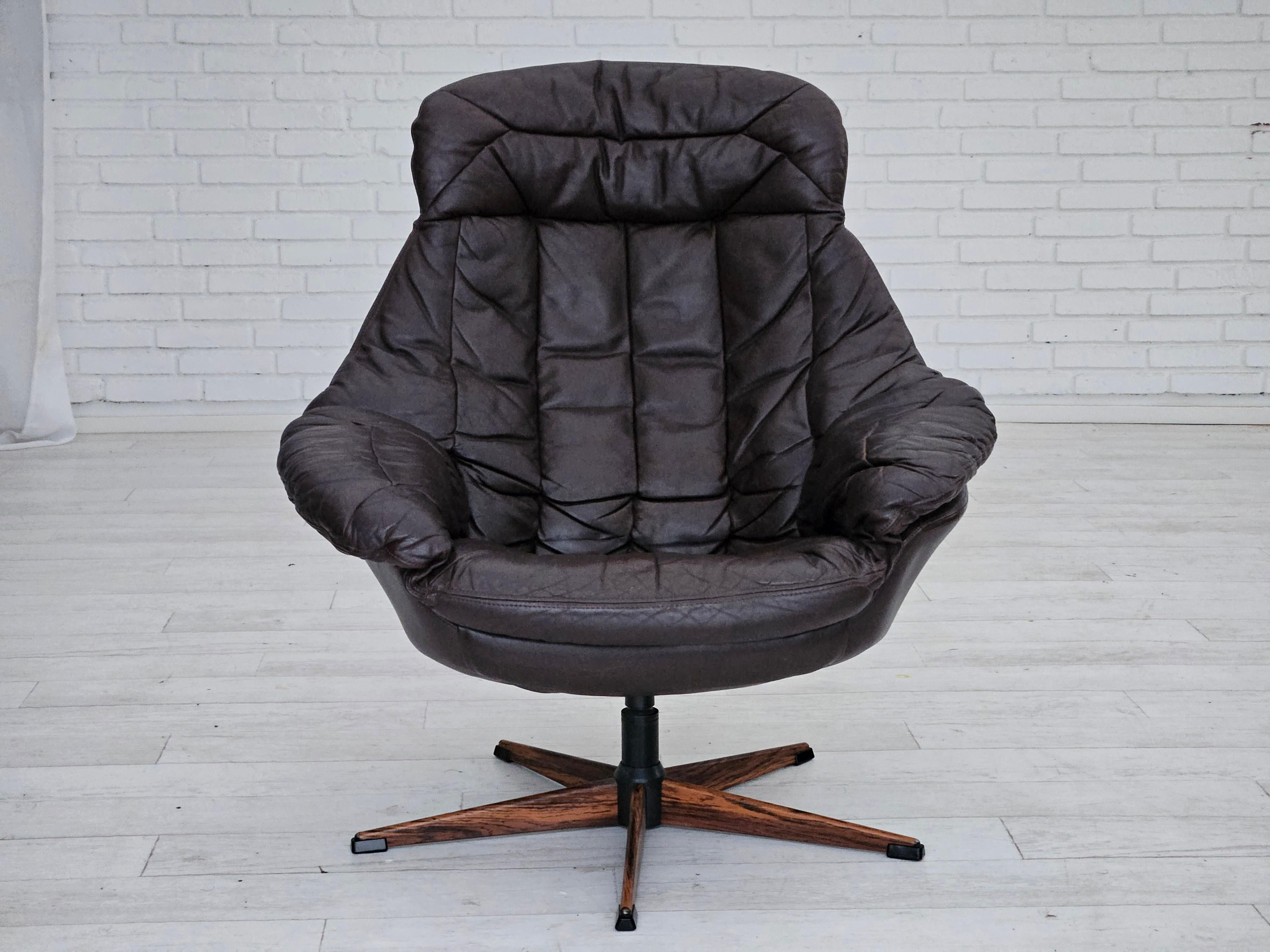 1970s, Danish design by Henry Walter Klein, swivel chair model 