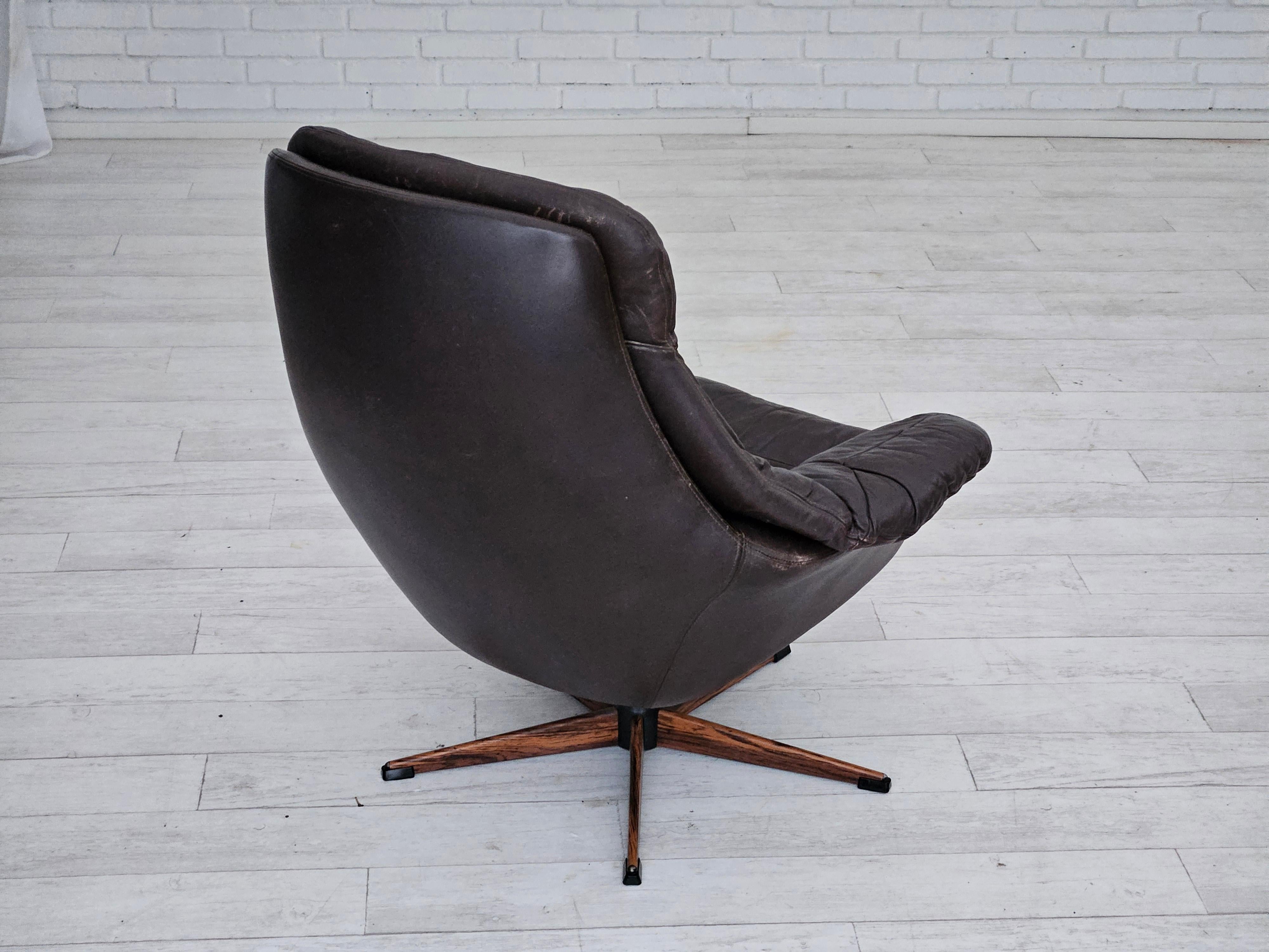 1970s, Vintage Danish leather armchair by H.W.Klein, original good condition. In Good Condition For Sale In Tarm, 82