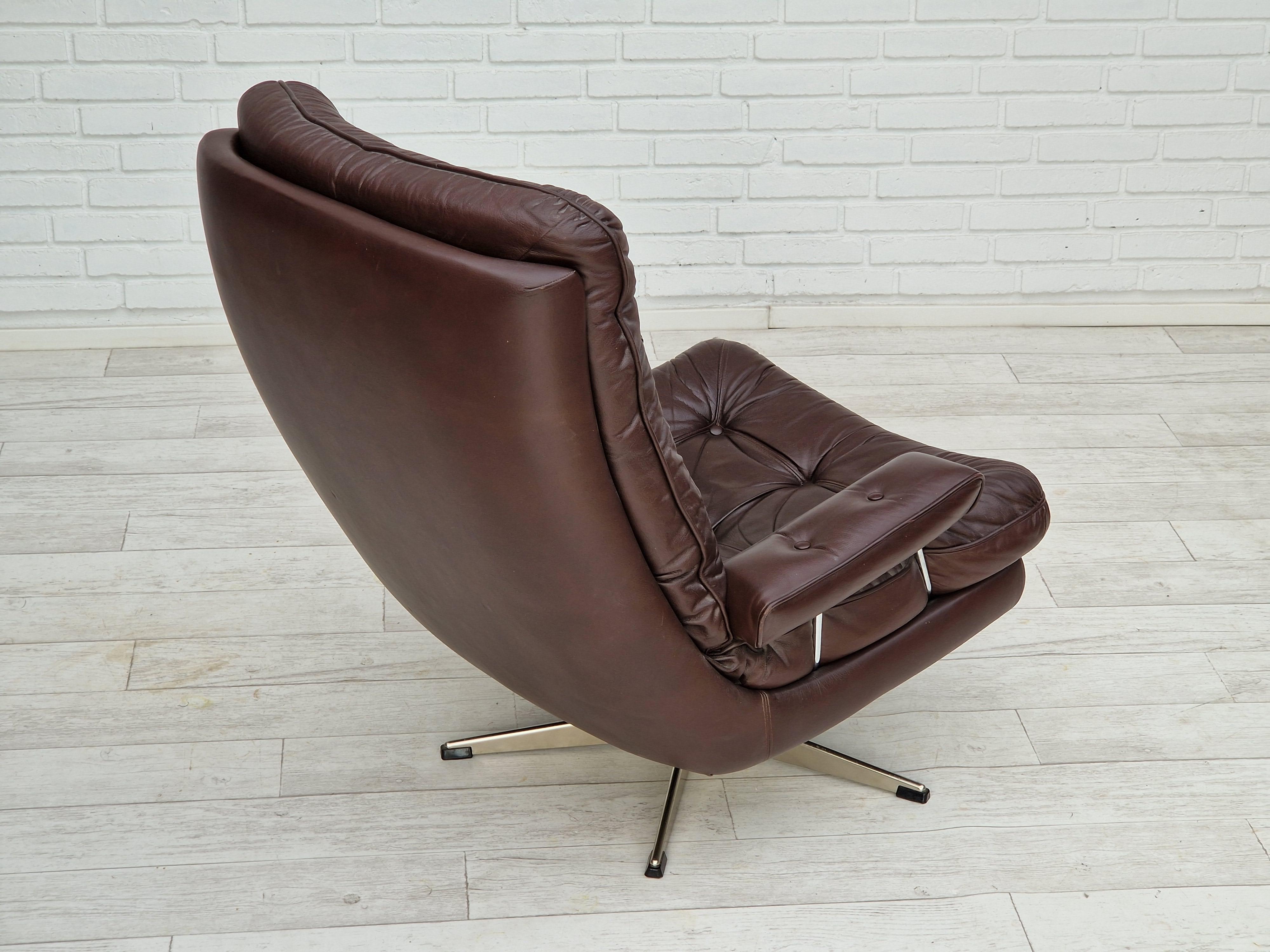 1970s, Vintage Danish Swivel Leather Armchair, Leather, Original Condition 6