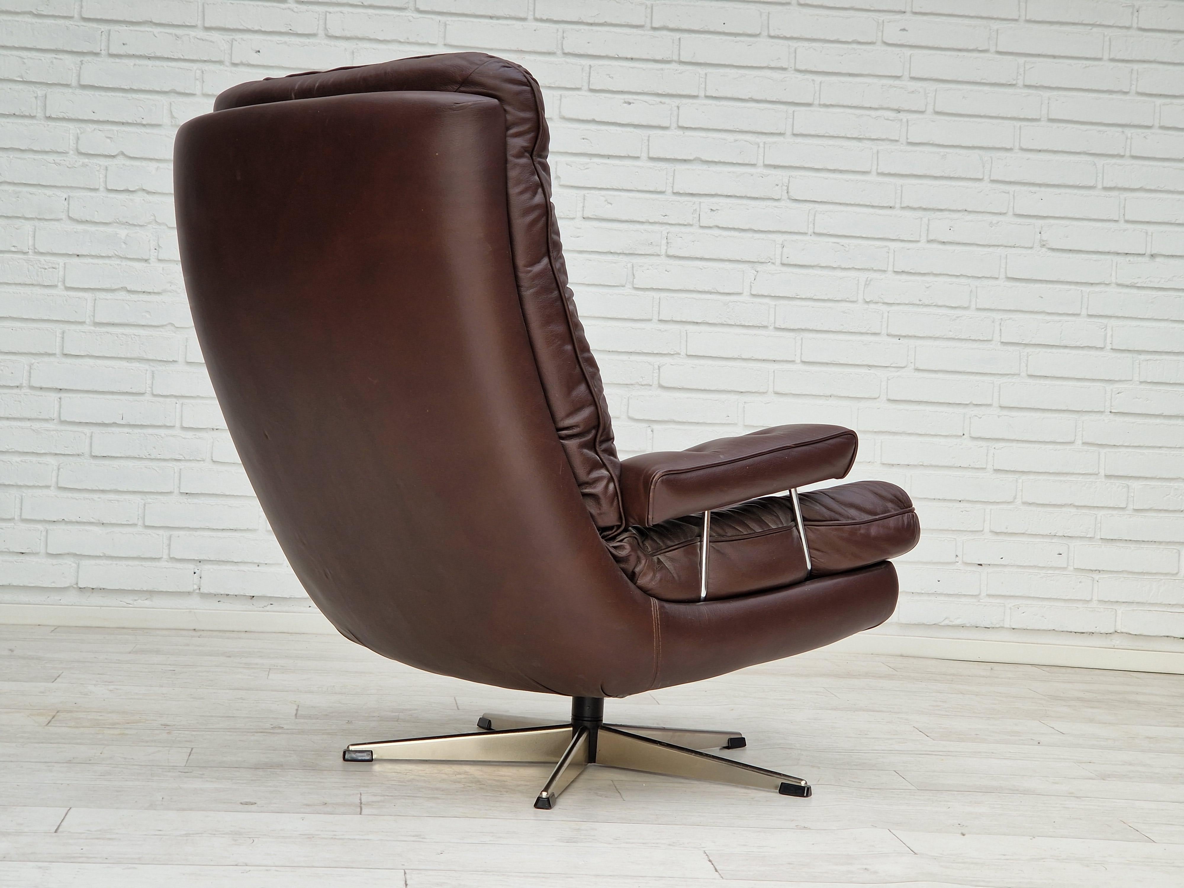 1970s, Vintage Danish Swivel Leather Armchair, Leather, Original Condition 7