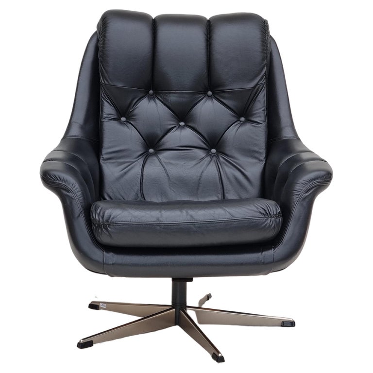 1970s, Vintage Danish swivel leather armchair, original condition For ...
