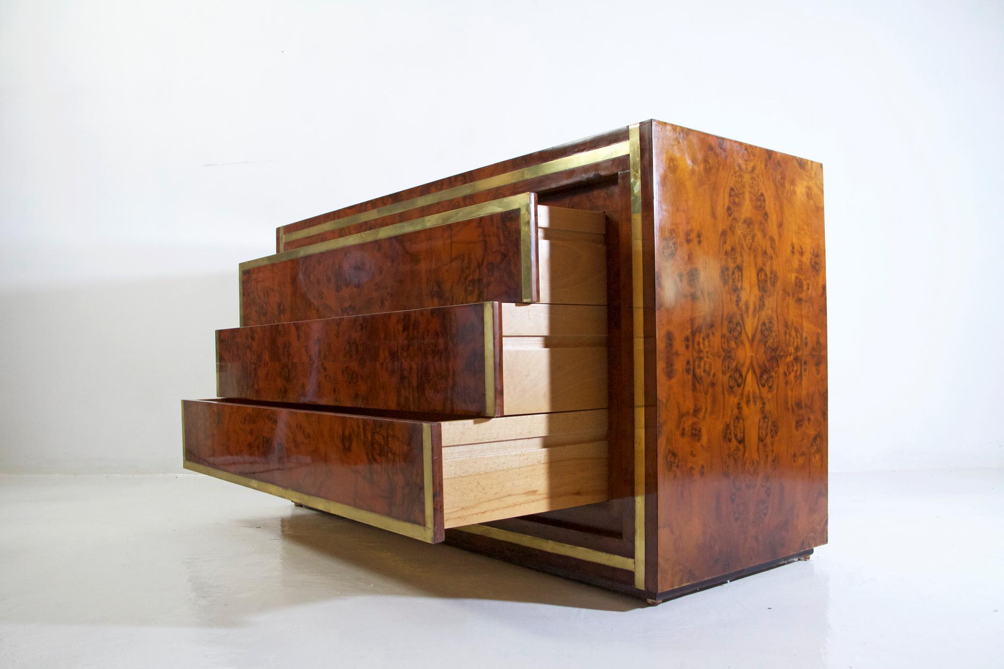 Hollywood Regency 1970's Vintage Dresser in Burl by Willy Rizzo Italy