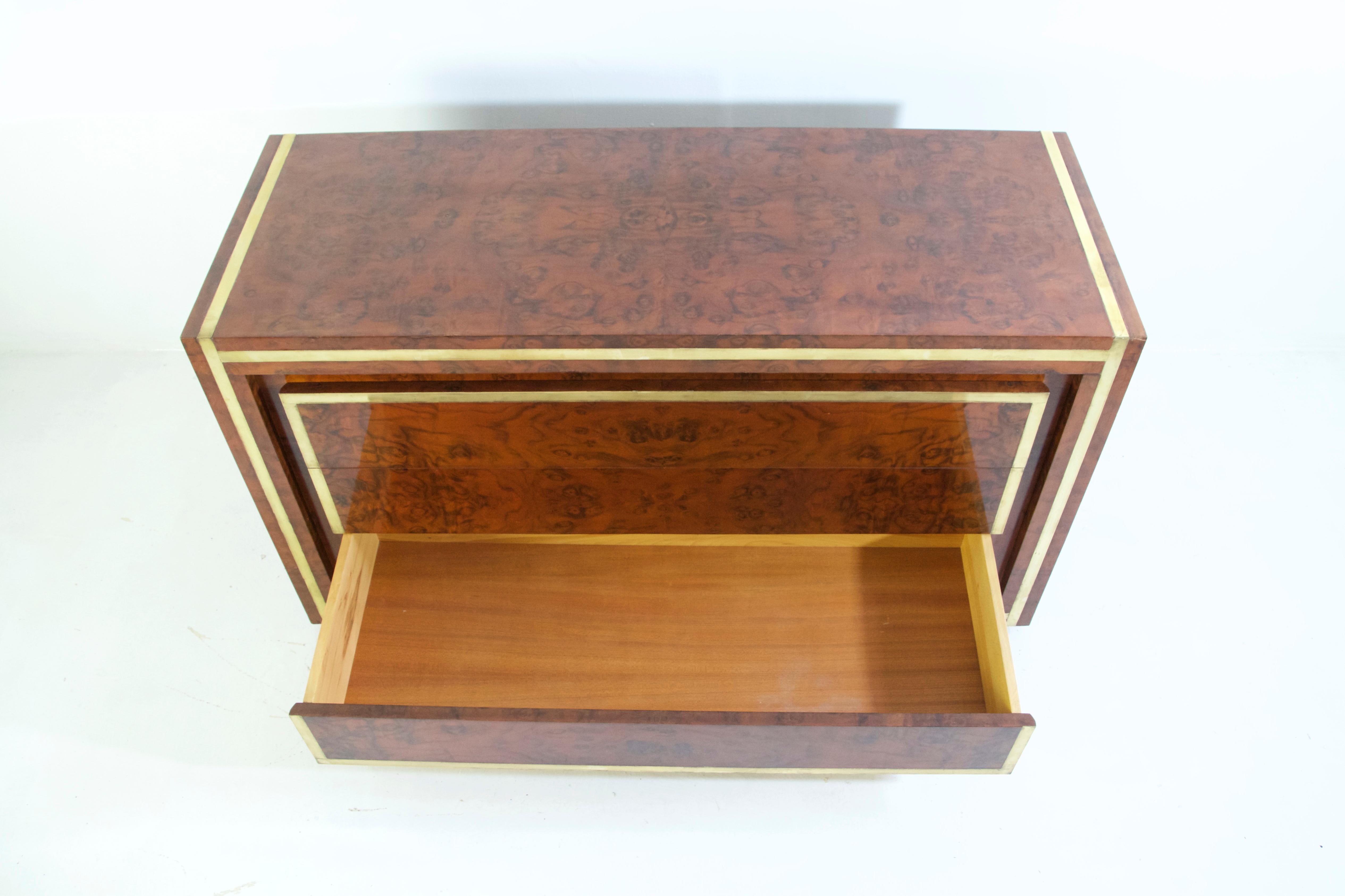 Maple 1970's Vintage Dresser in Burl by Willy Rizzo Italy