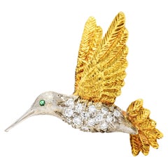 1970's Vintage Emerald Diamond 18 Karat Two-Tone Gold Hummingbird Brooch