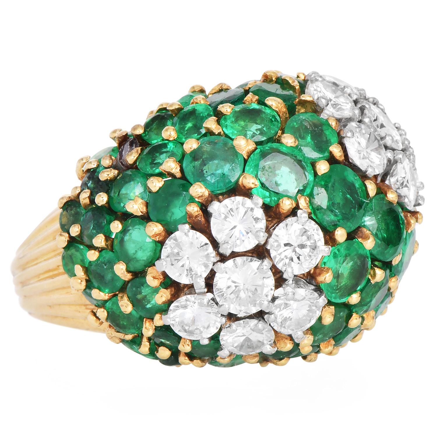 1970S Vintage Emerald Diamond Bombe Dome  Gold Cocktail Ring In Excellent Condition For Sale In Miami, FL