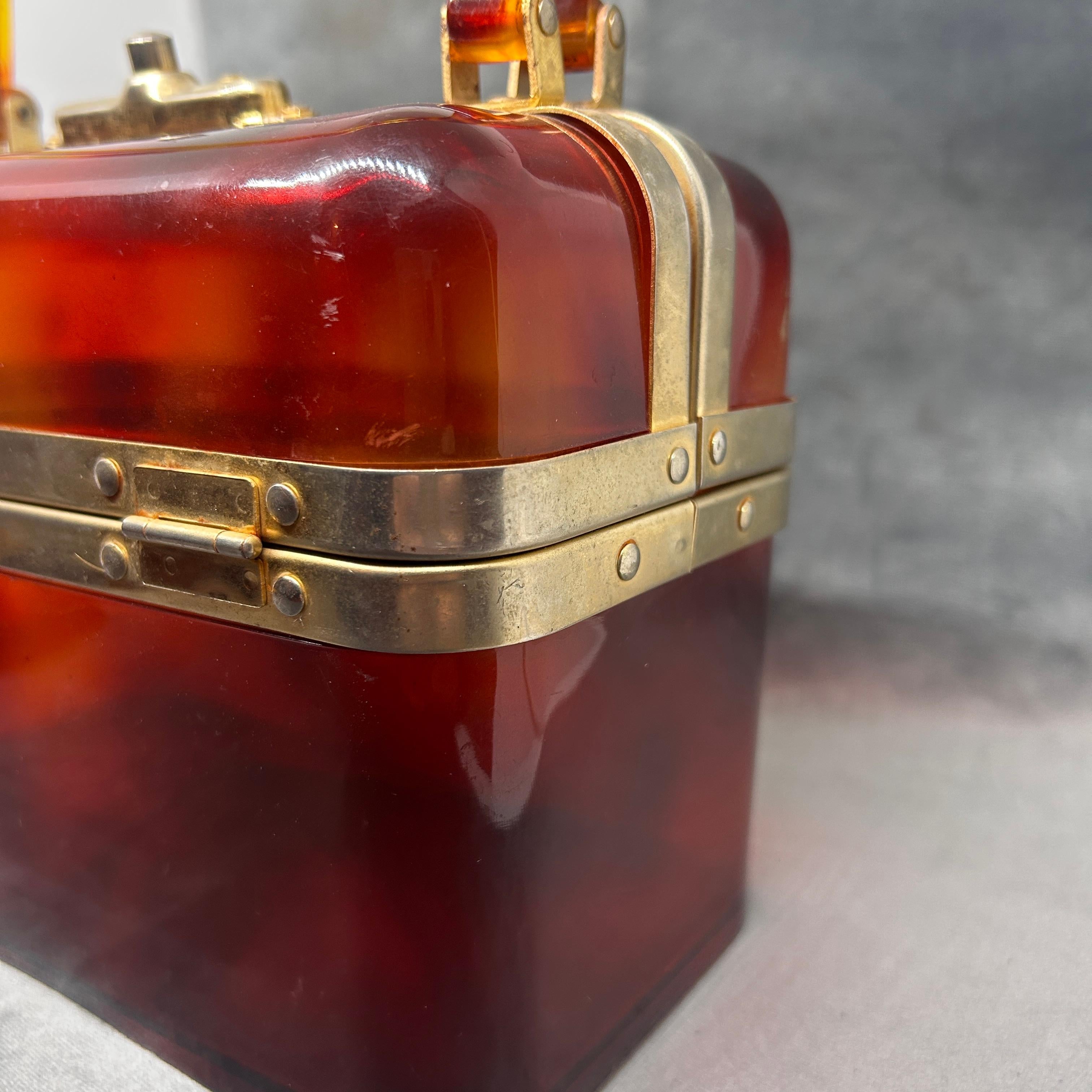 Black 1970s Vintage Fake Tortoise Shell Lucite and Gilded Metal French Hand-Bag For Sale