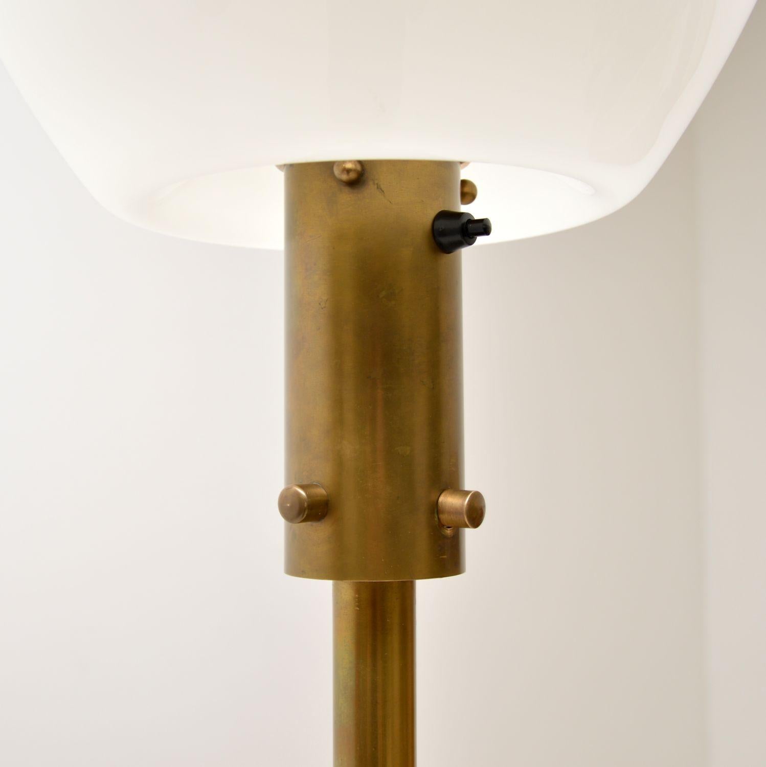 1970s Vintage French Brass & Glass Floor Lamp In Good Condition For Sale In London, GB