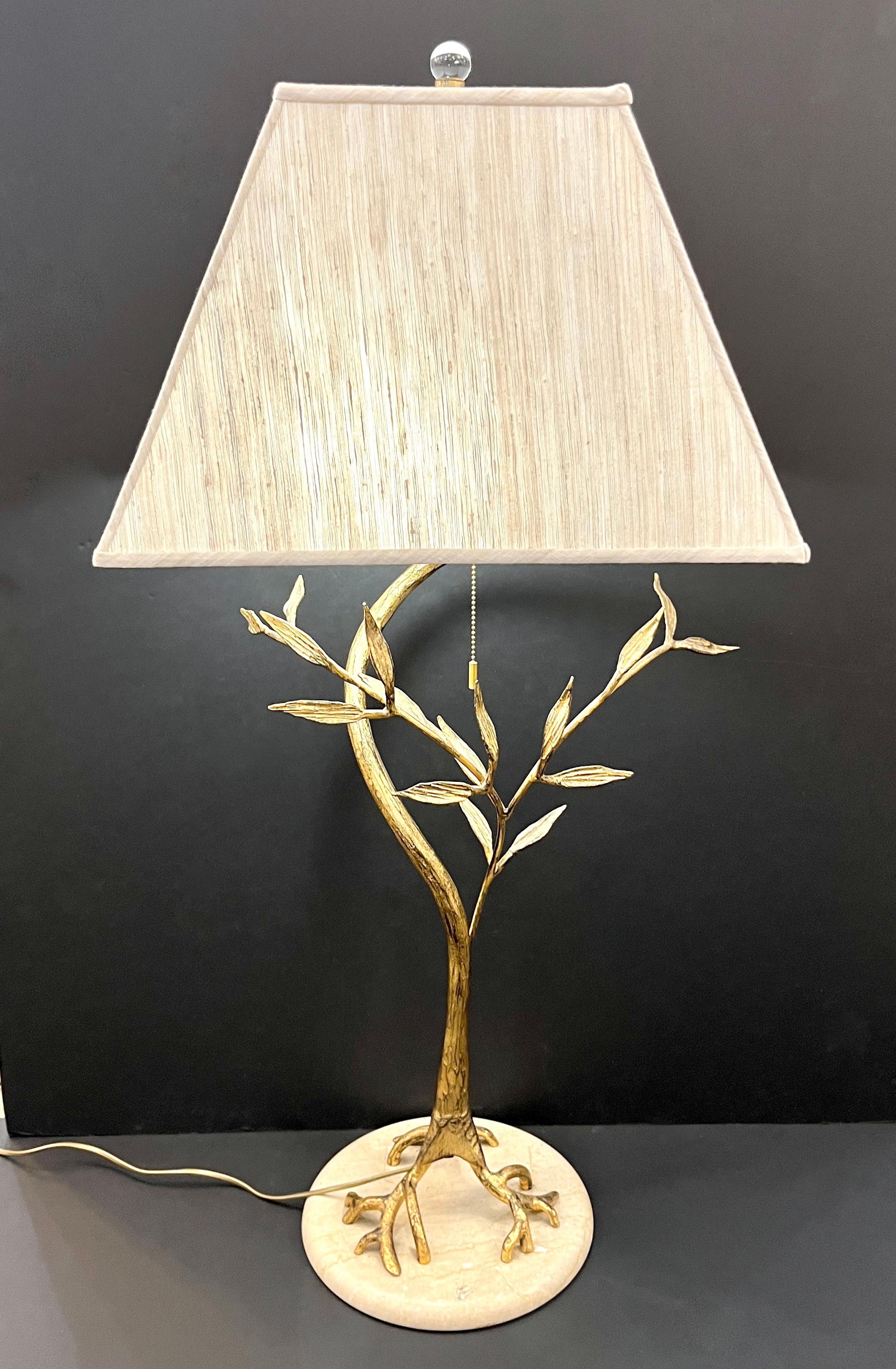 Jacques Duval Brasseur francese del 1970, lampada ad albero con foglie dorate in oro su marmo in vendita 3