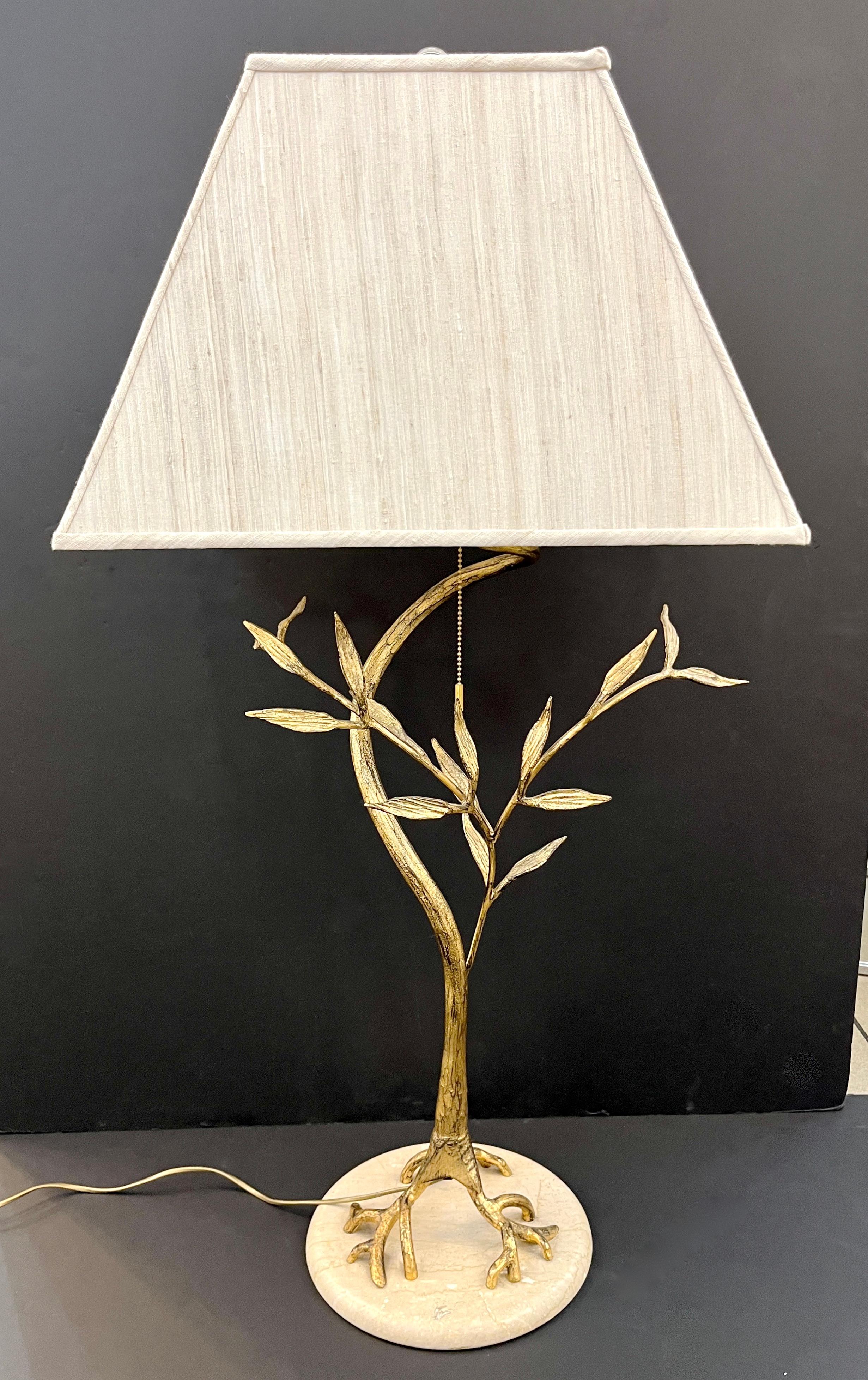 Jacques Duval Brasseur francese del 1970, lampada ad albero con foglie dorate in oro su marmo in vendita 1