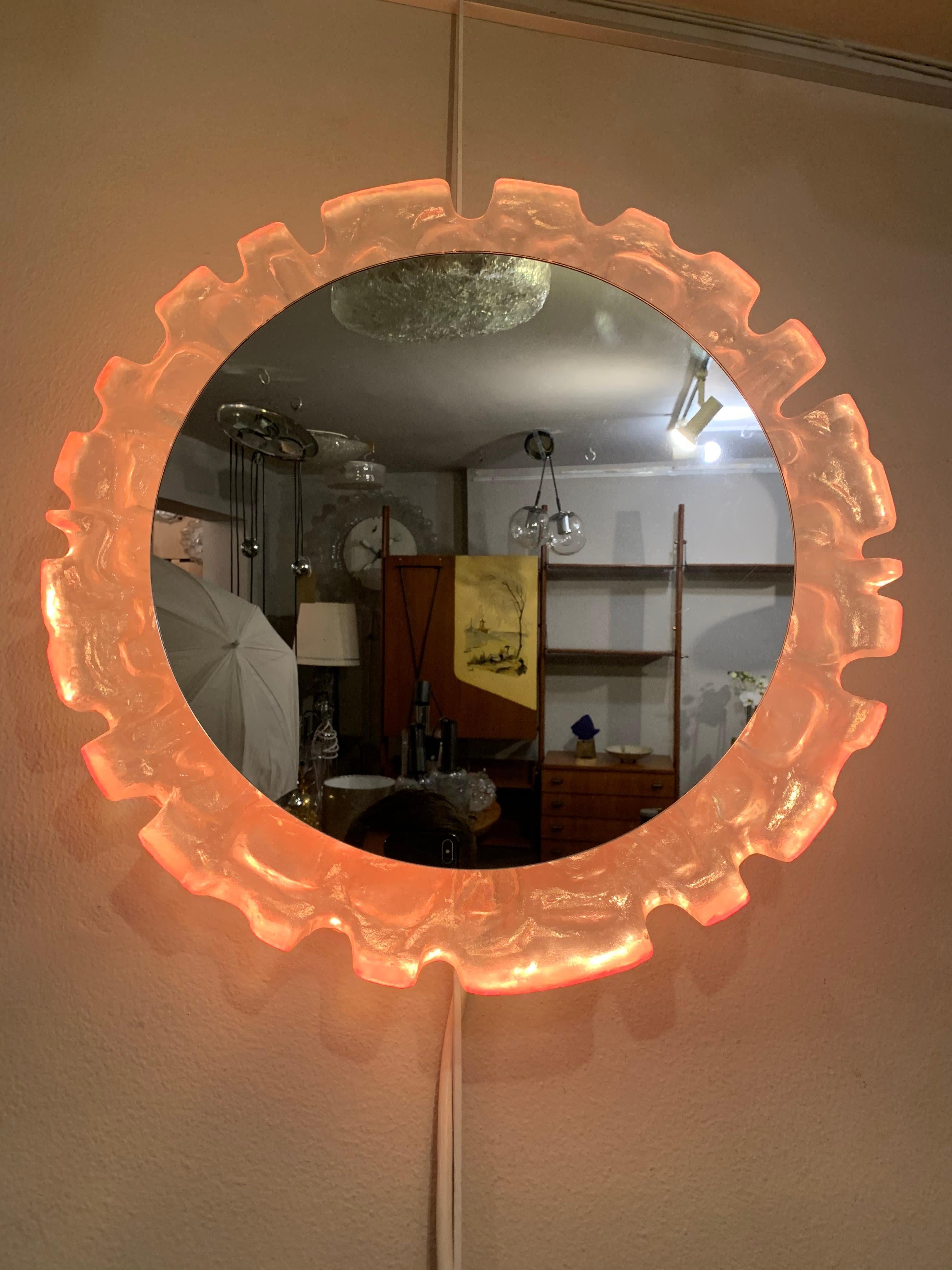 1970s Vintage German Lucite Illuminated Wall Mirror from Erco In Good Condition In London, GB