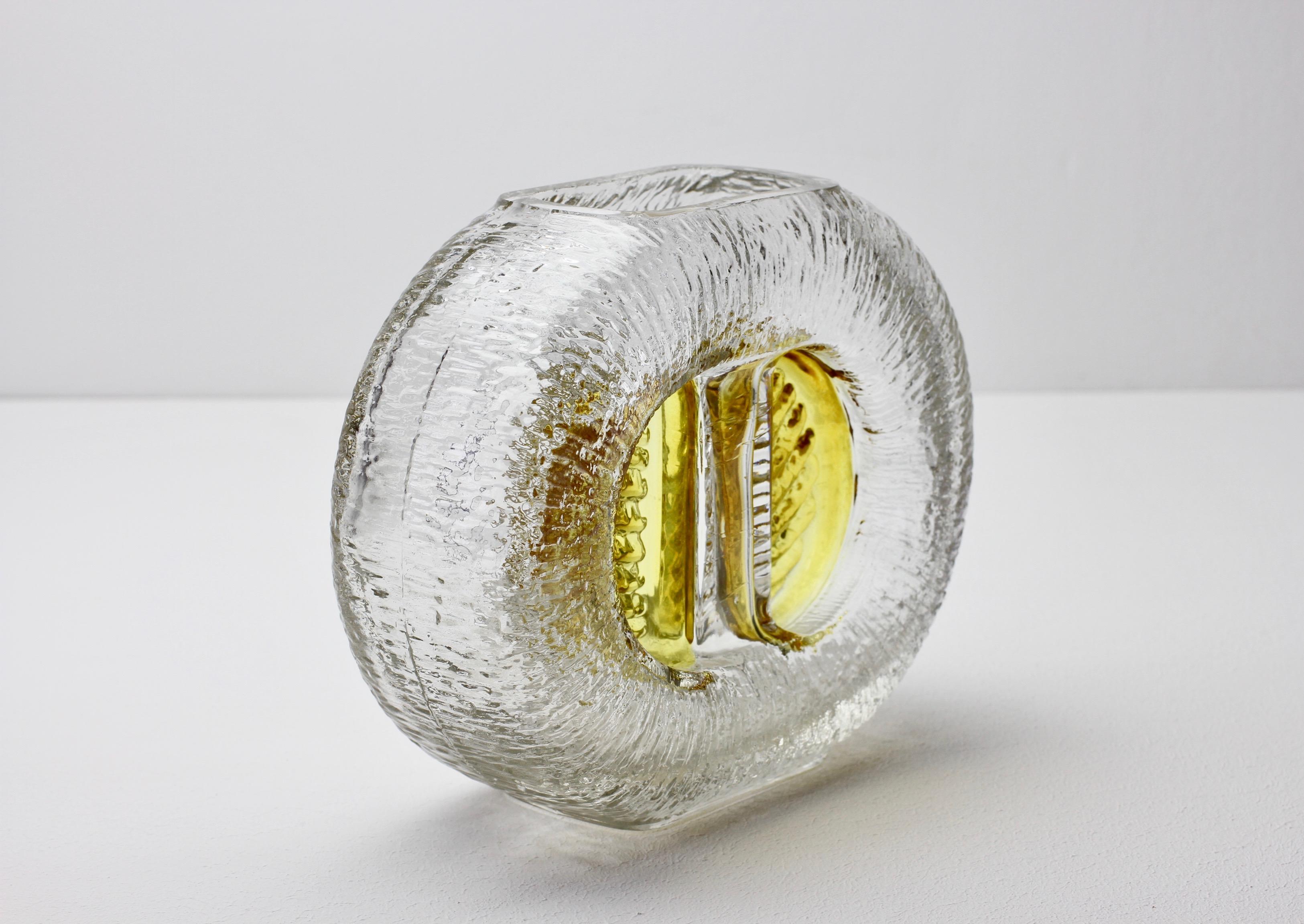 1970s Vintage German Textured 'Lemon Segment' Glass Vase by Walther Glas For Sale 2