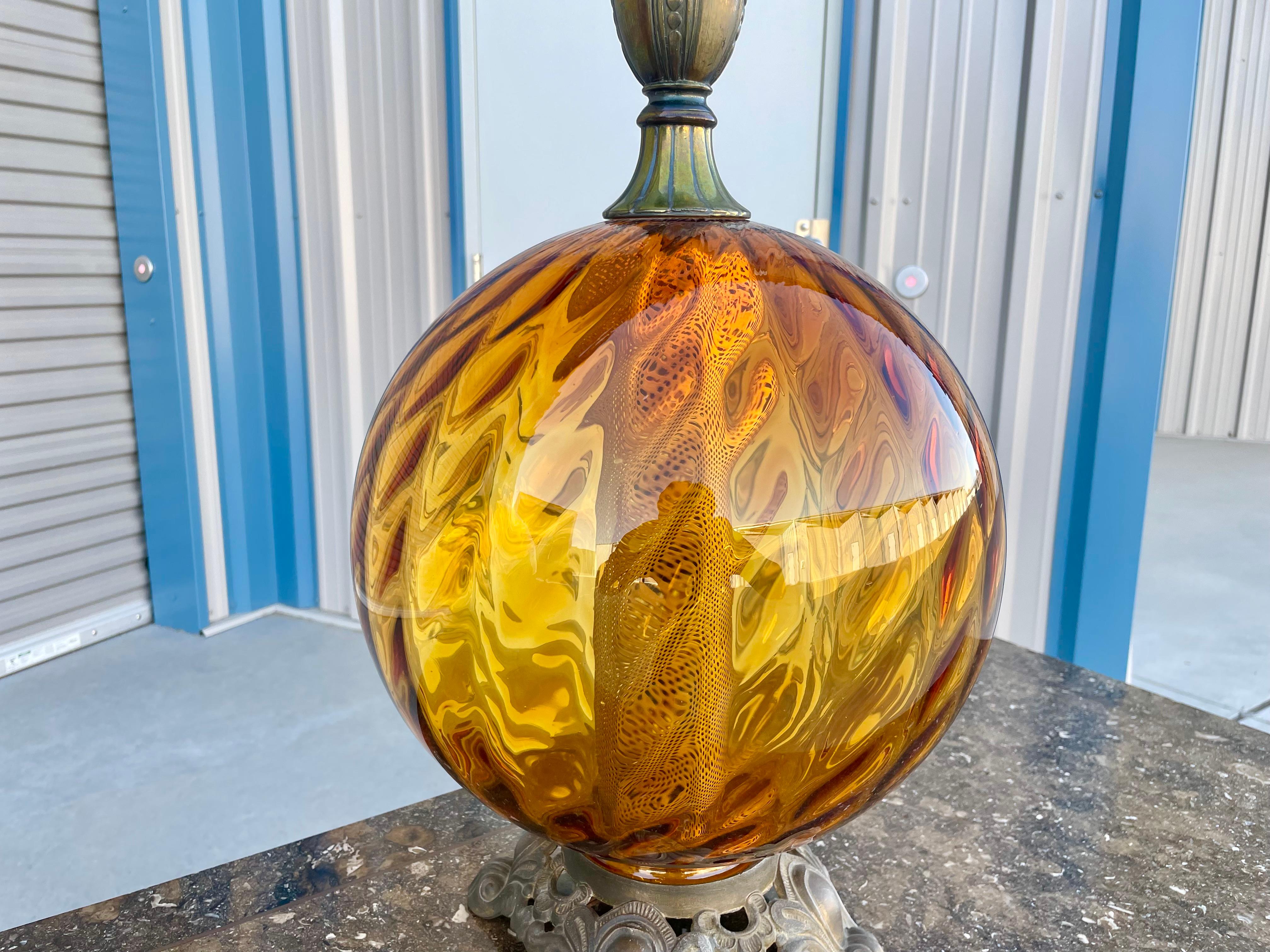 1970er Vintage Glaskugel-Lampen - ein Paar (Ende des 20. Jahrhunderts) im Angebot