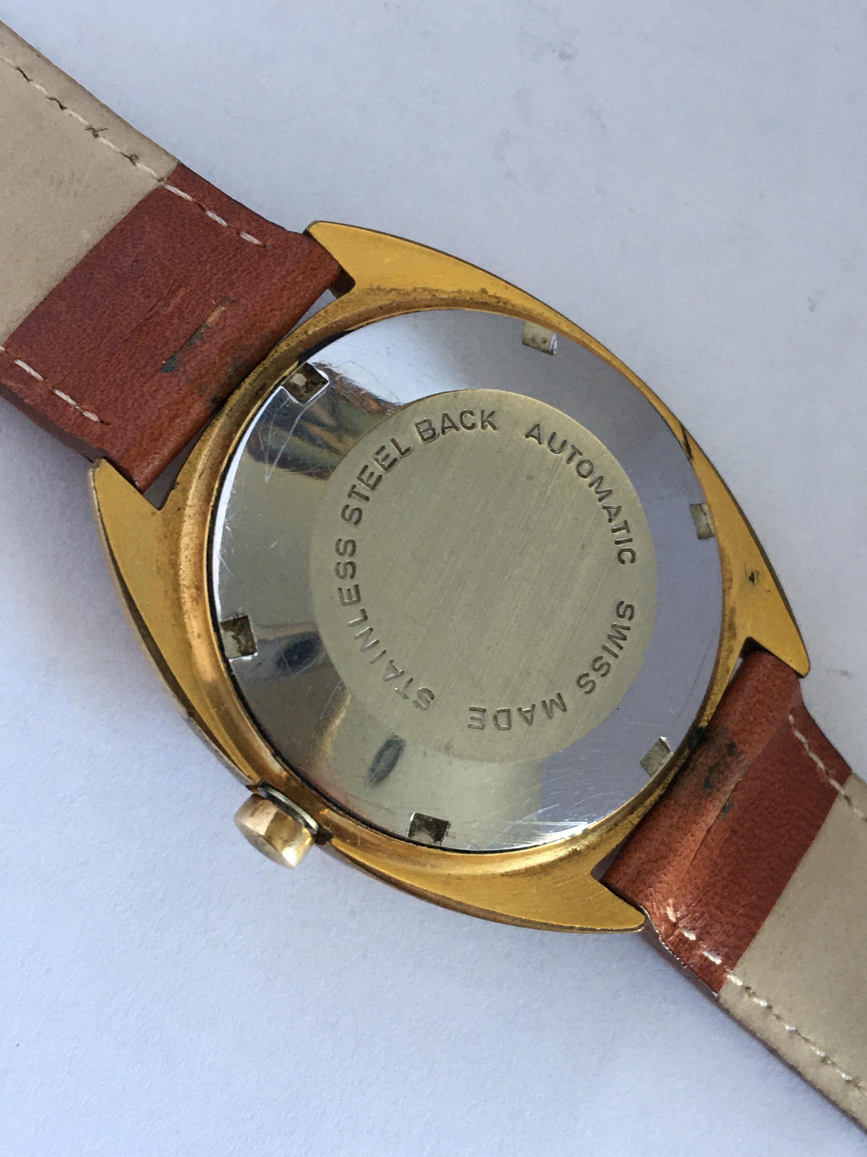 1970s Vintage Gold-Plated and Stainless Steel Back Swiss Watch For Sale 2