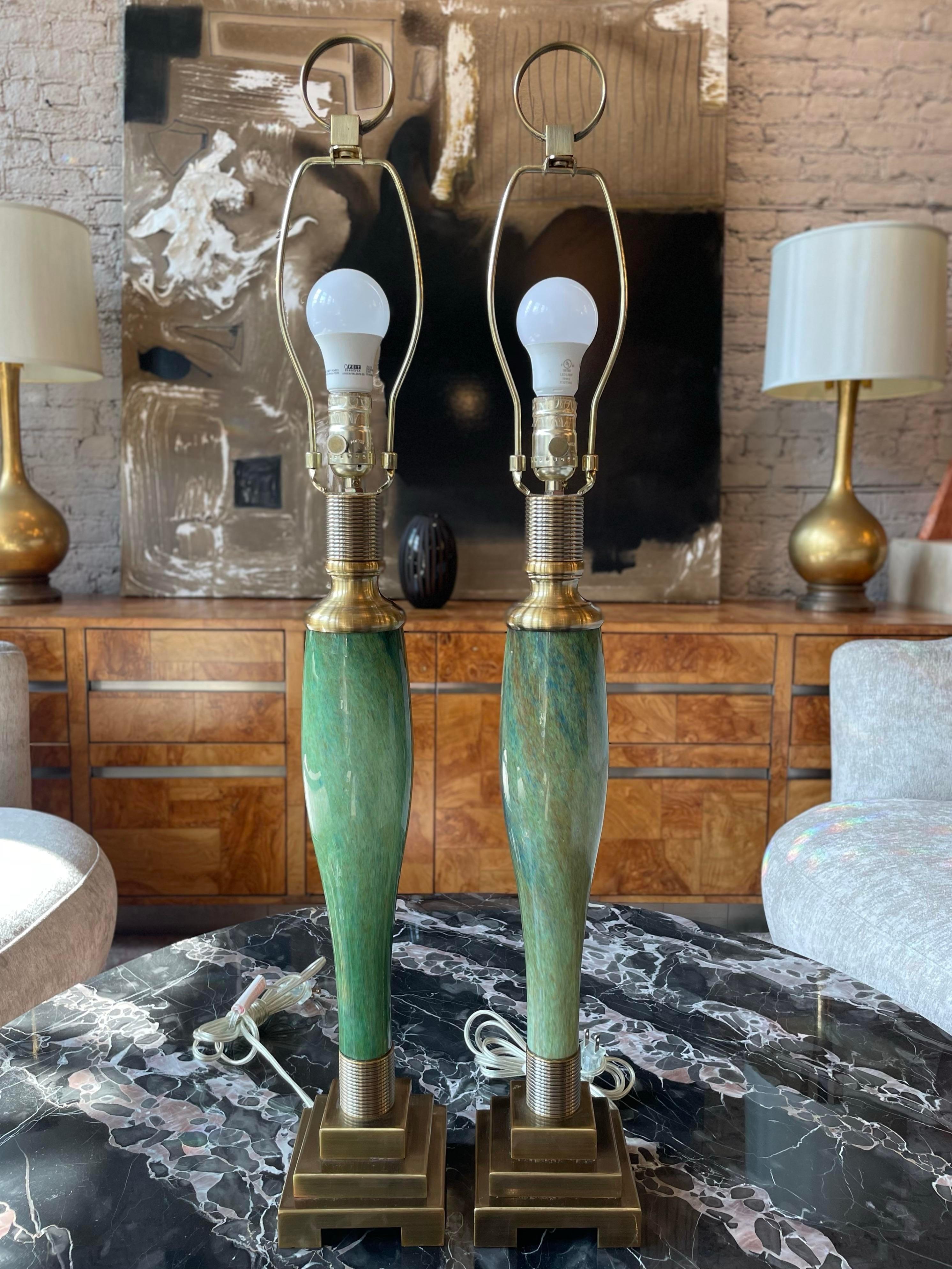 Mid-Century moderno Lampade geometriche Greene & Greene d'epoca degli anni '70 - una coppia in vendita
