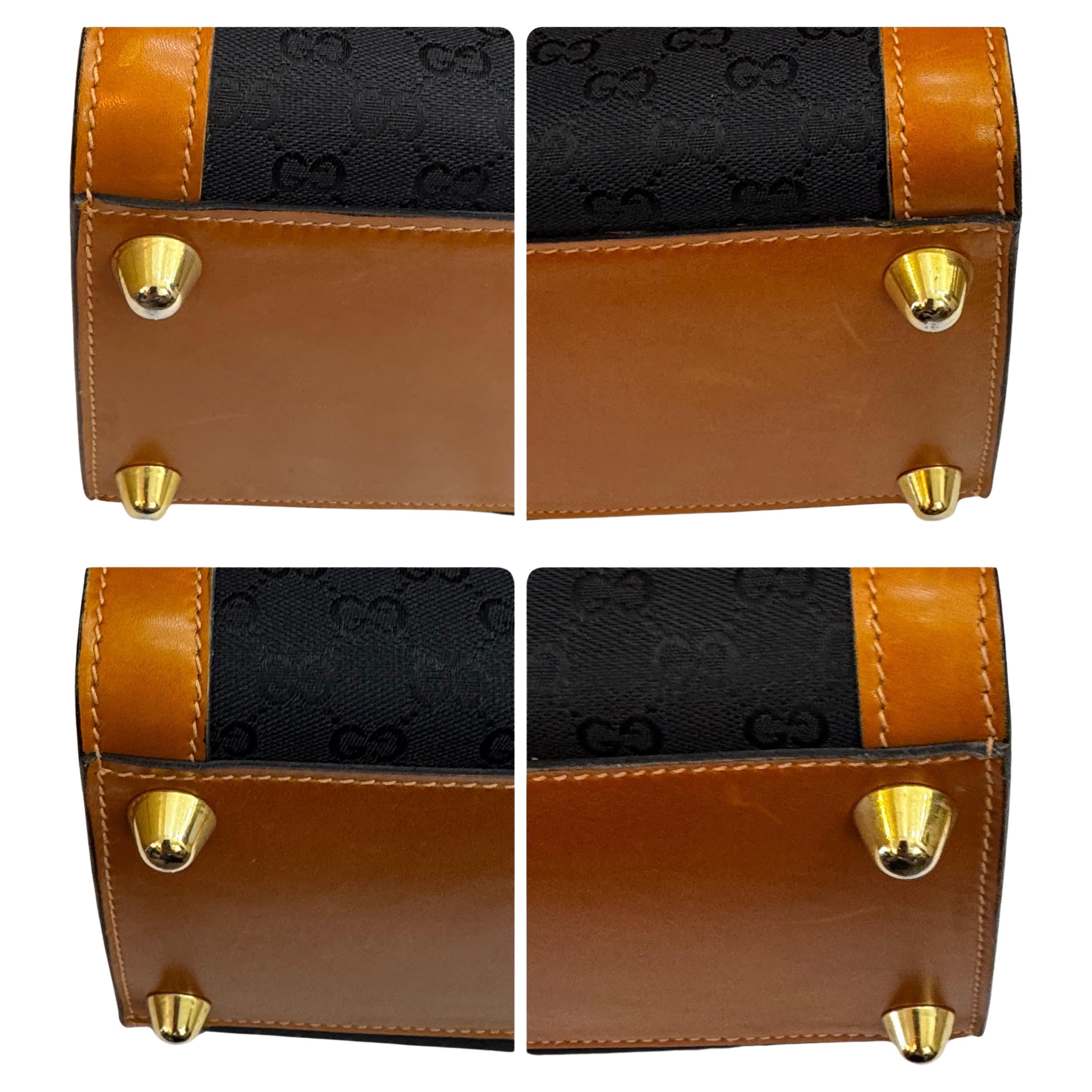 Femenino o masculino 1970s Vintage GUCCI GG Monogram Jacquard Boston Bag Black Brown 34 en venta